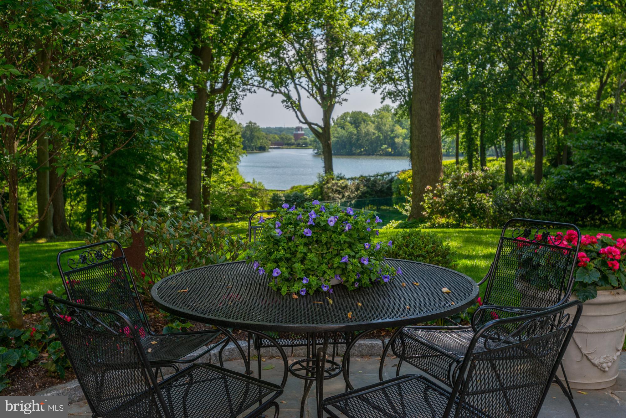 WESTMORELAND HILLS - Residential