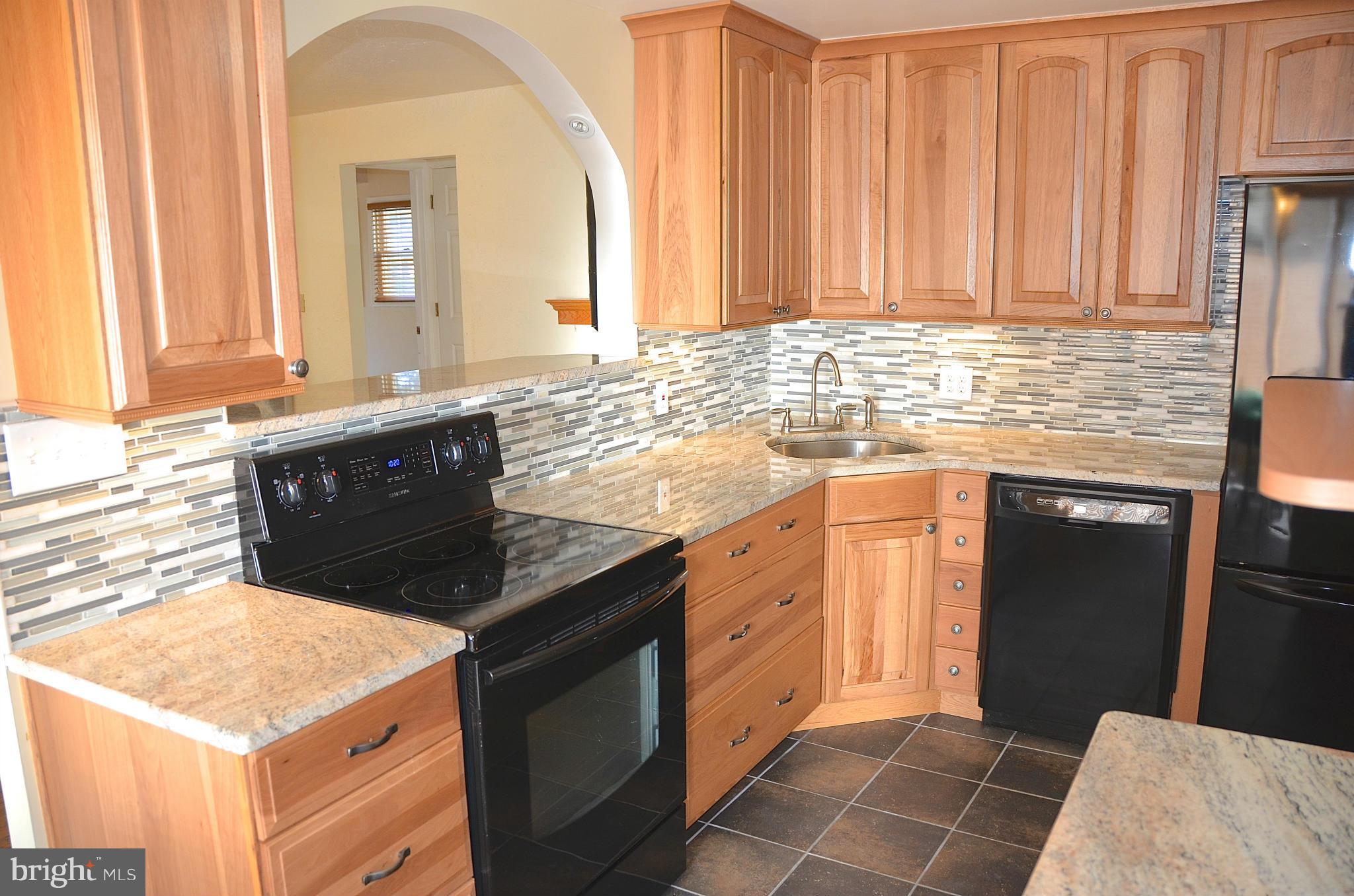 WOODLAND BEACH - Residential