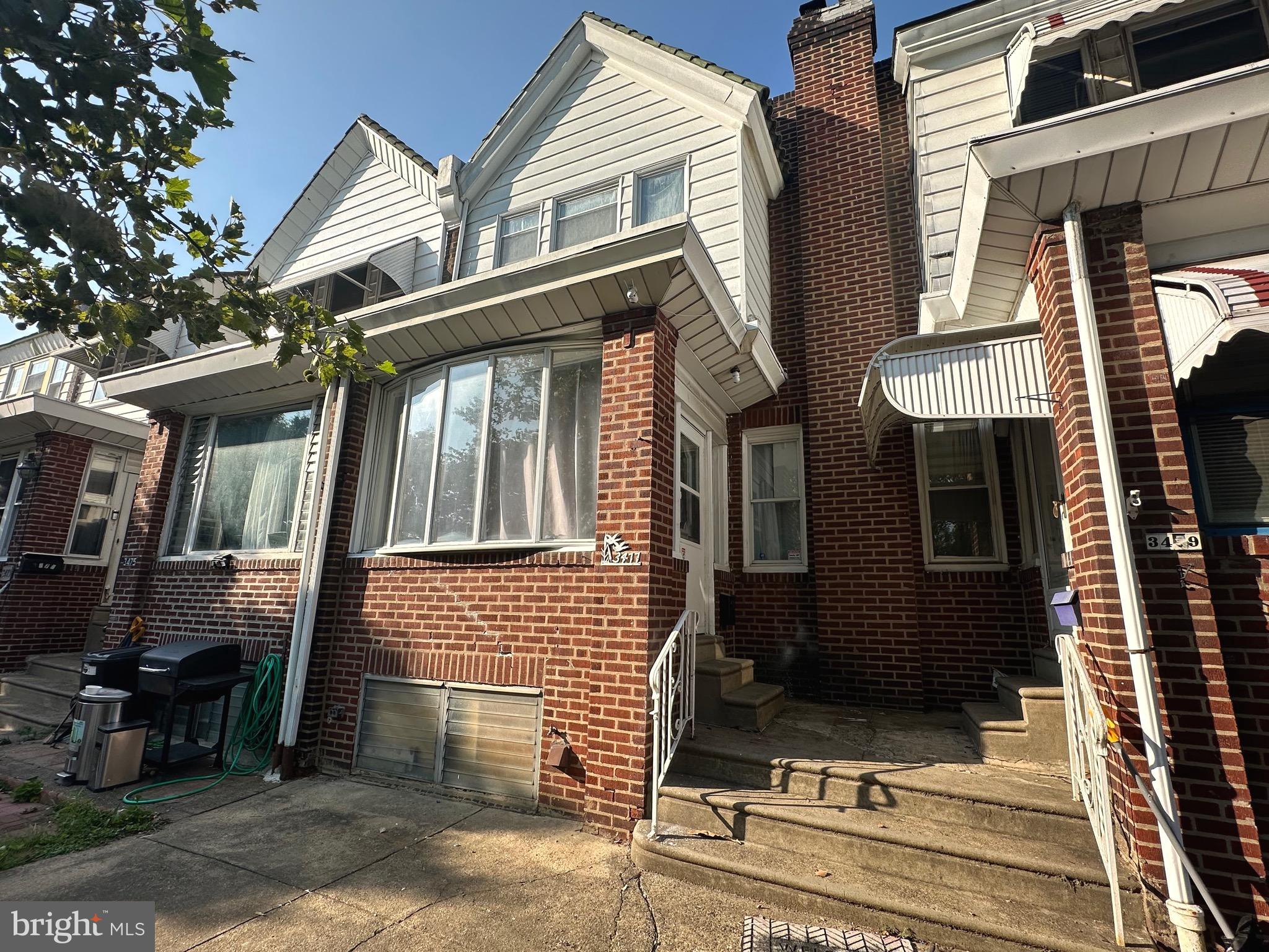 Welcome to this well-maintained 3-bedroom, 1-bathroom brick rowhome offering 1,474 sq ft of comfortable living space in the heart of Mayfair. The kitchen and bathroom were fully renovated just 3 years ago.
Enjoy the convenience of an attached garage and rear driveway parking—a rare find in the neighborhood. Ideally located near shopping, schools, and public transportation, this home is perfect for first-time buyers or savvy investors looking for a move-in-ready property in a prime location.