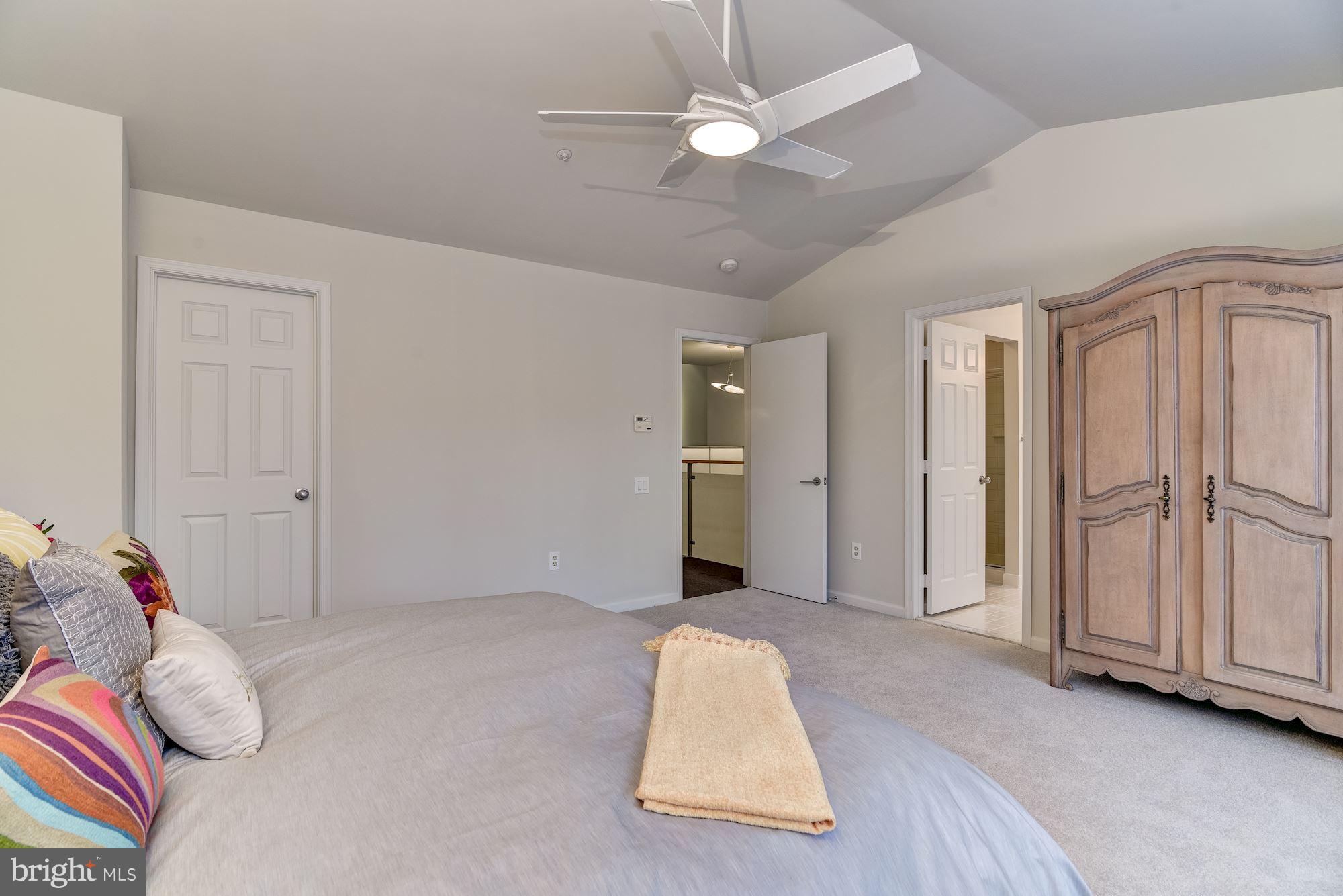 FALLSTONE - Residential