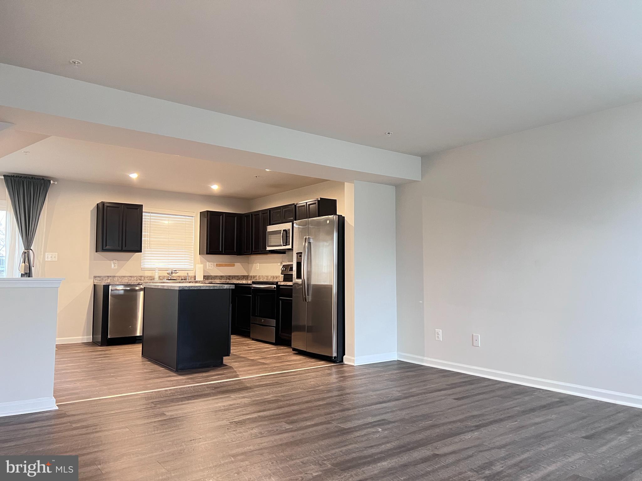 WEST CREEK VILLAGE - Residential Lease