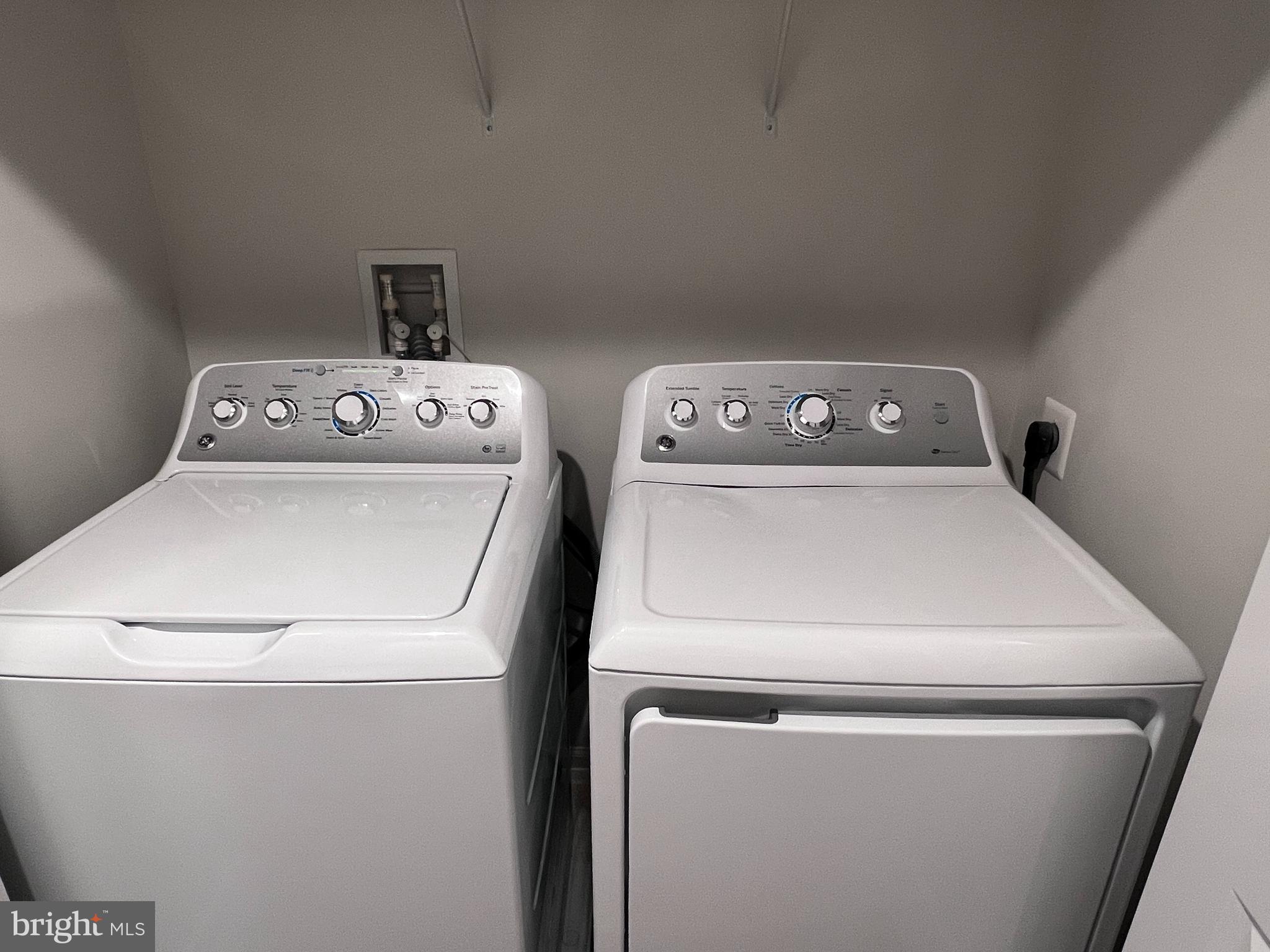 WEST CREEK VILLAGE - Residential Lease