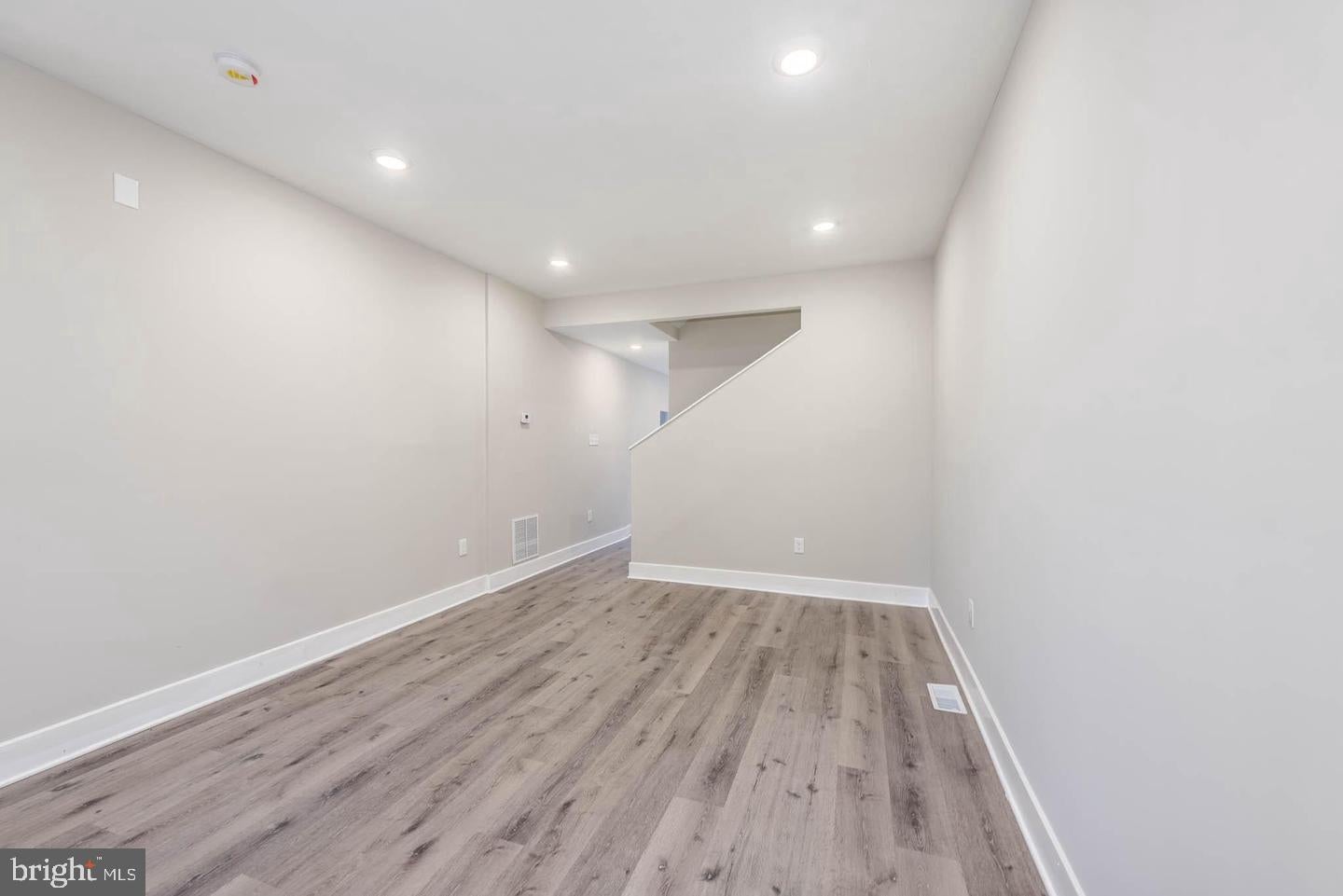 1011 N MOUNT STREET