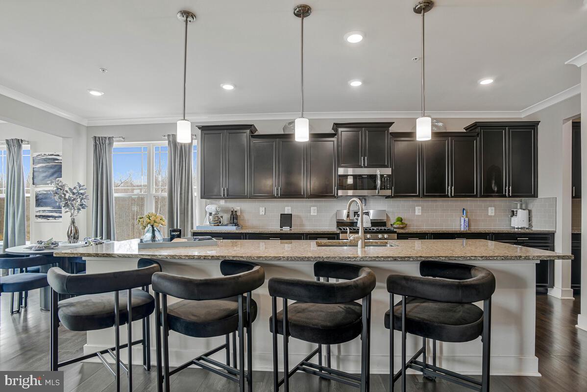 4358 SHAKESPEARE CIRCLE