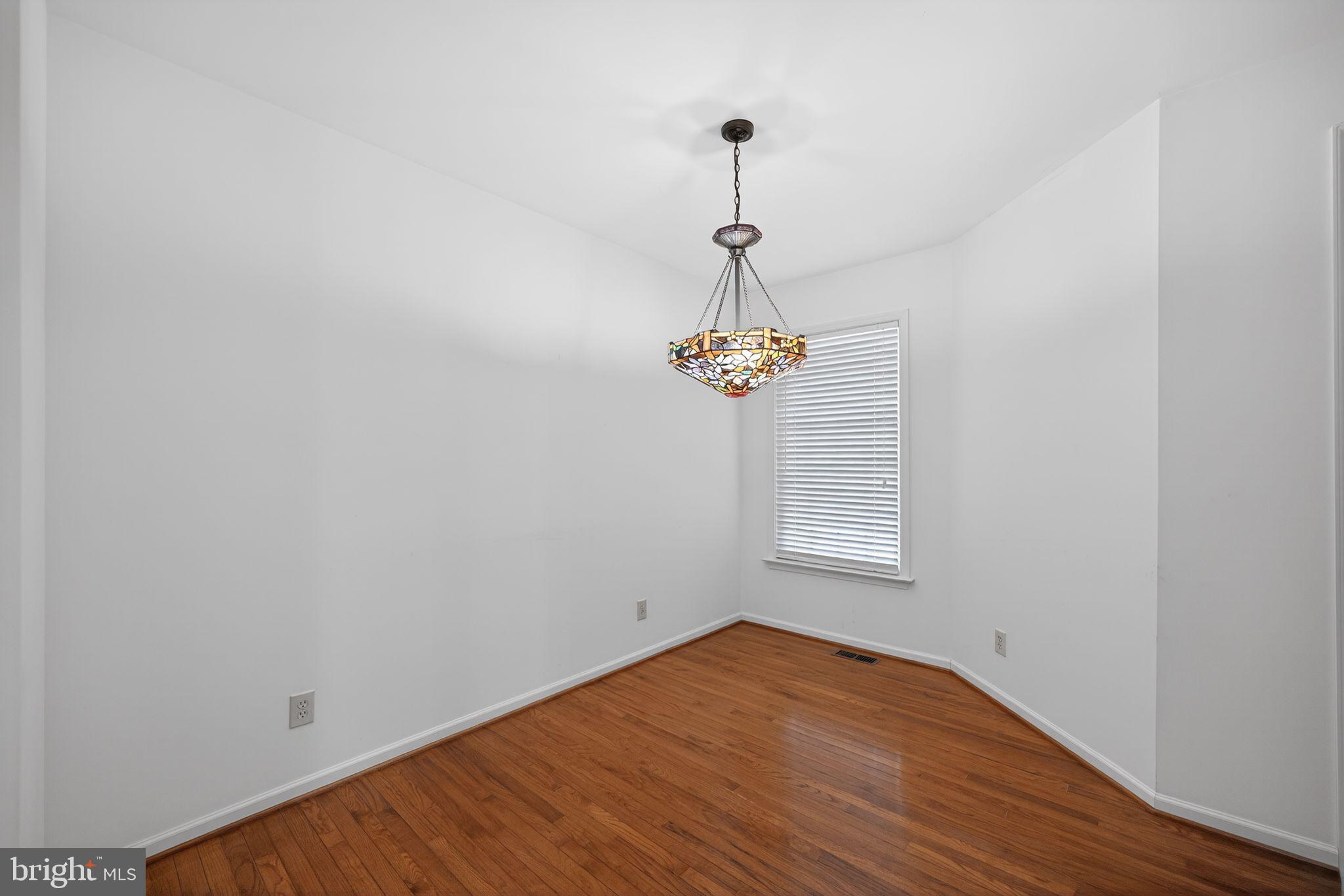EAGLEVIEW - Residential