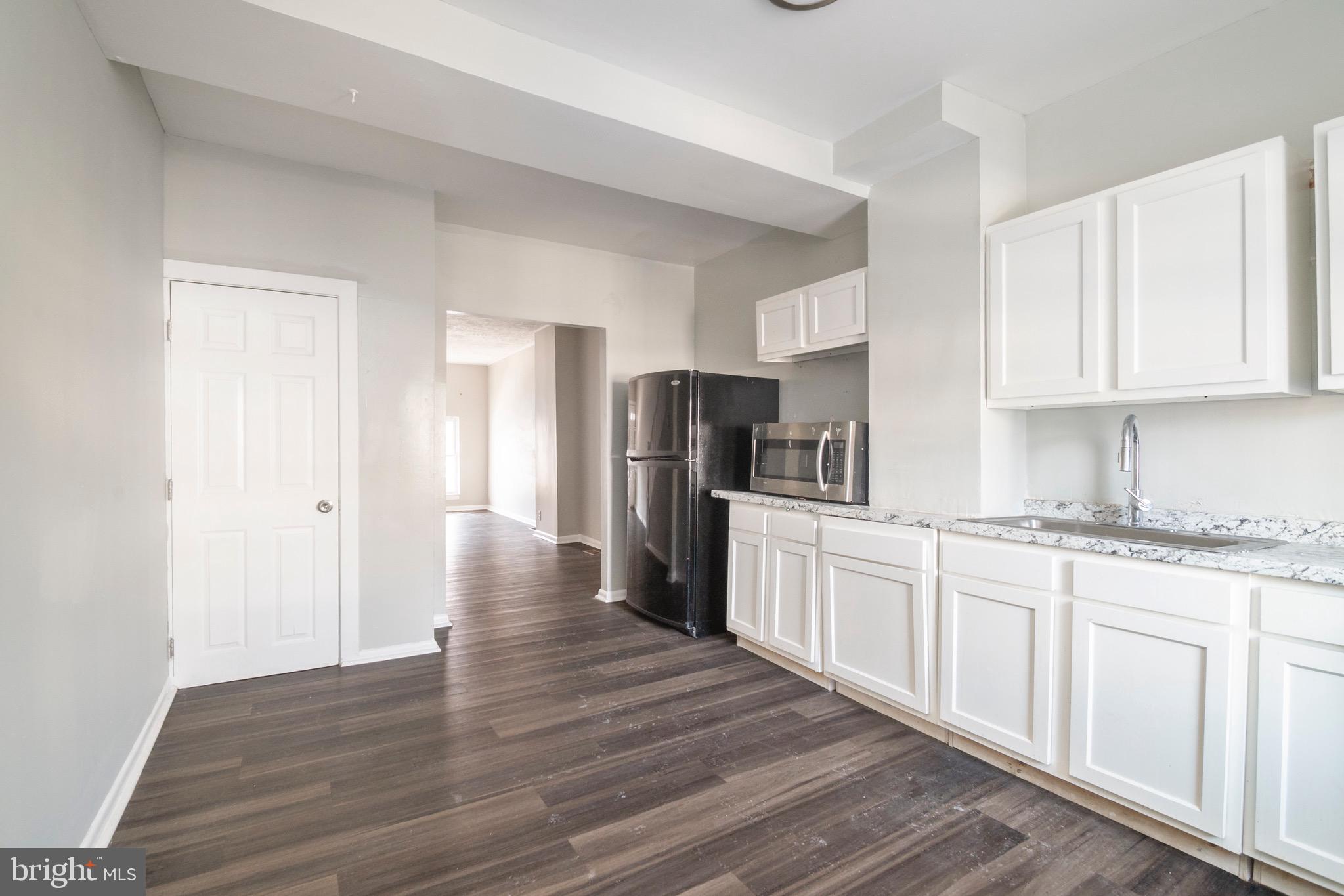 ELLWOOD PARK - Residential