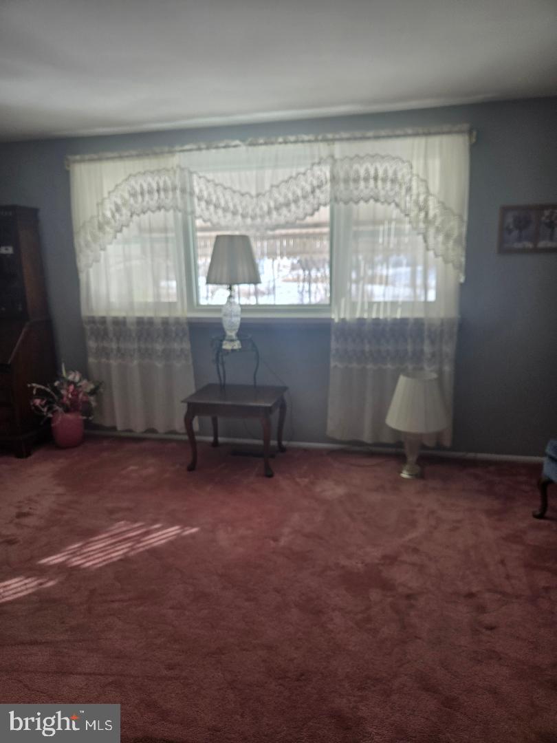 SOMERTON - Residential