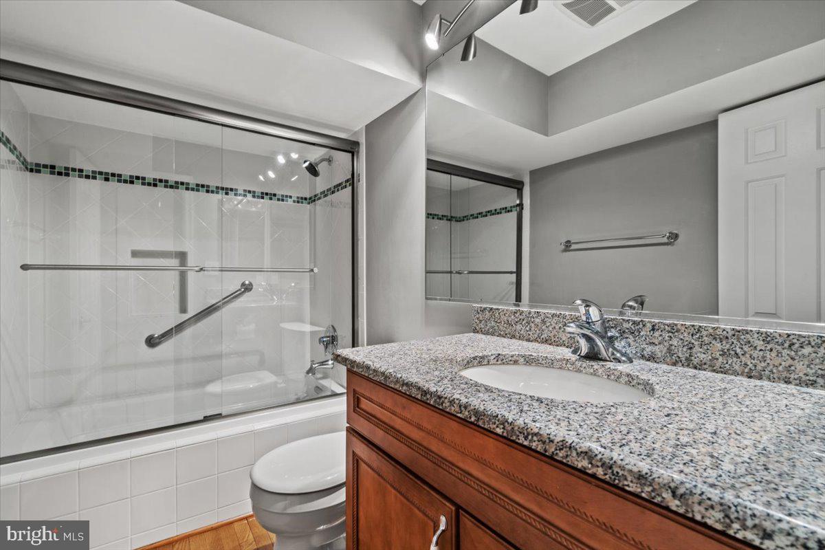 BELLE HAVEN ON THE GREEN - Residential