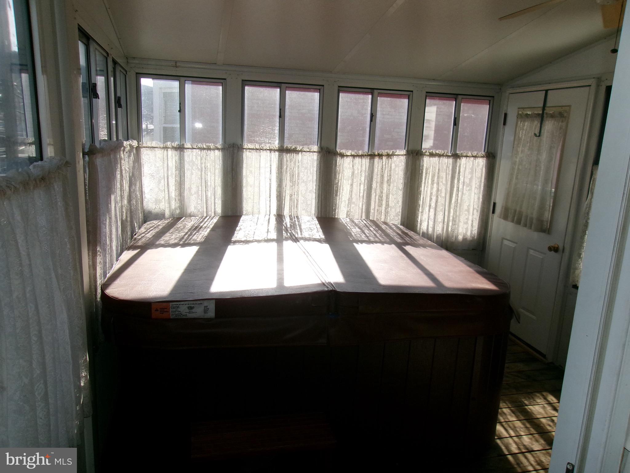 POTTSVILLE - Residential