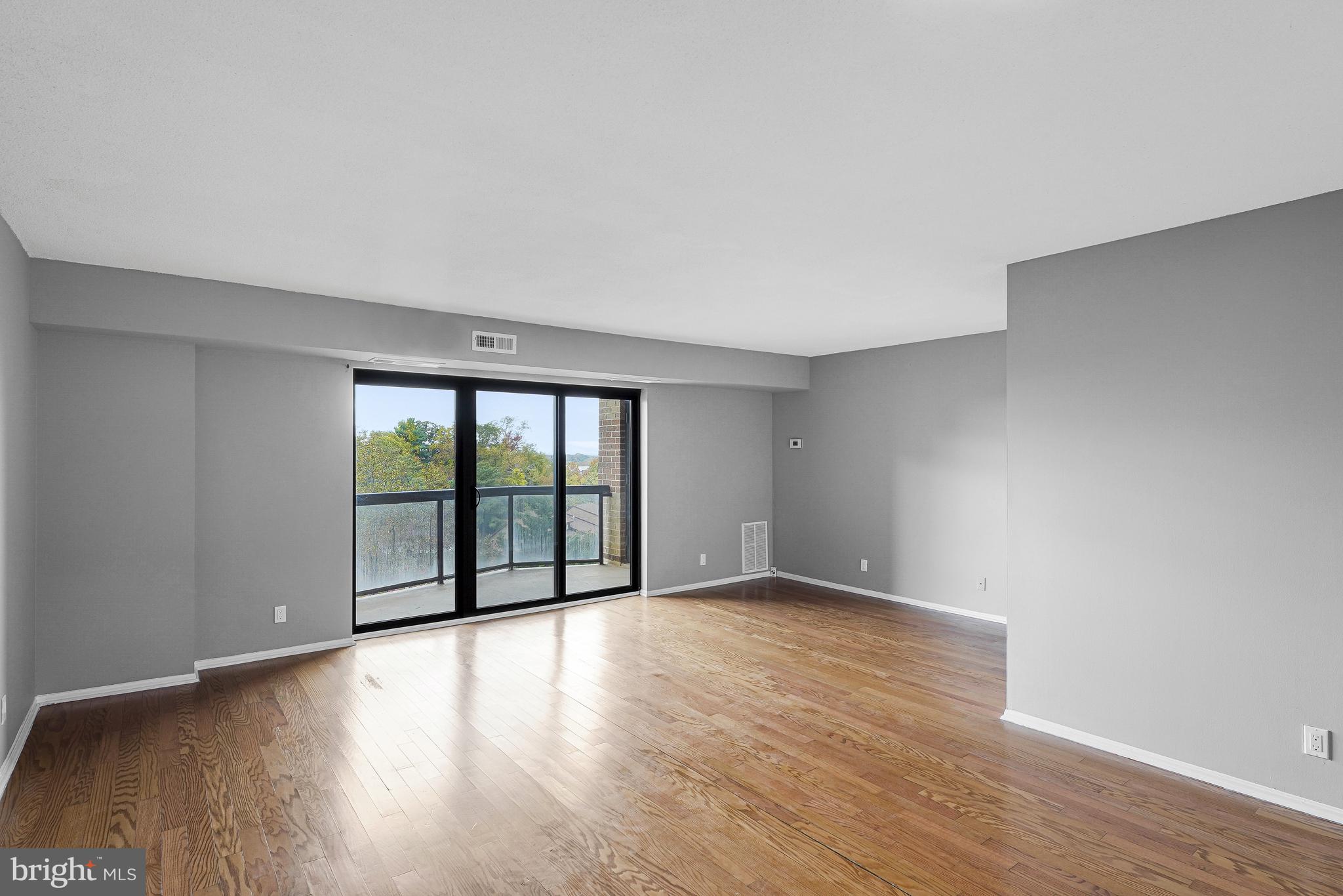 ROTONDA - Residential Lease