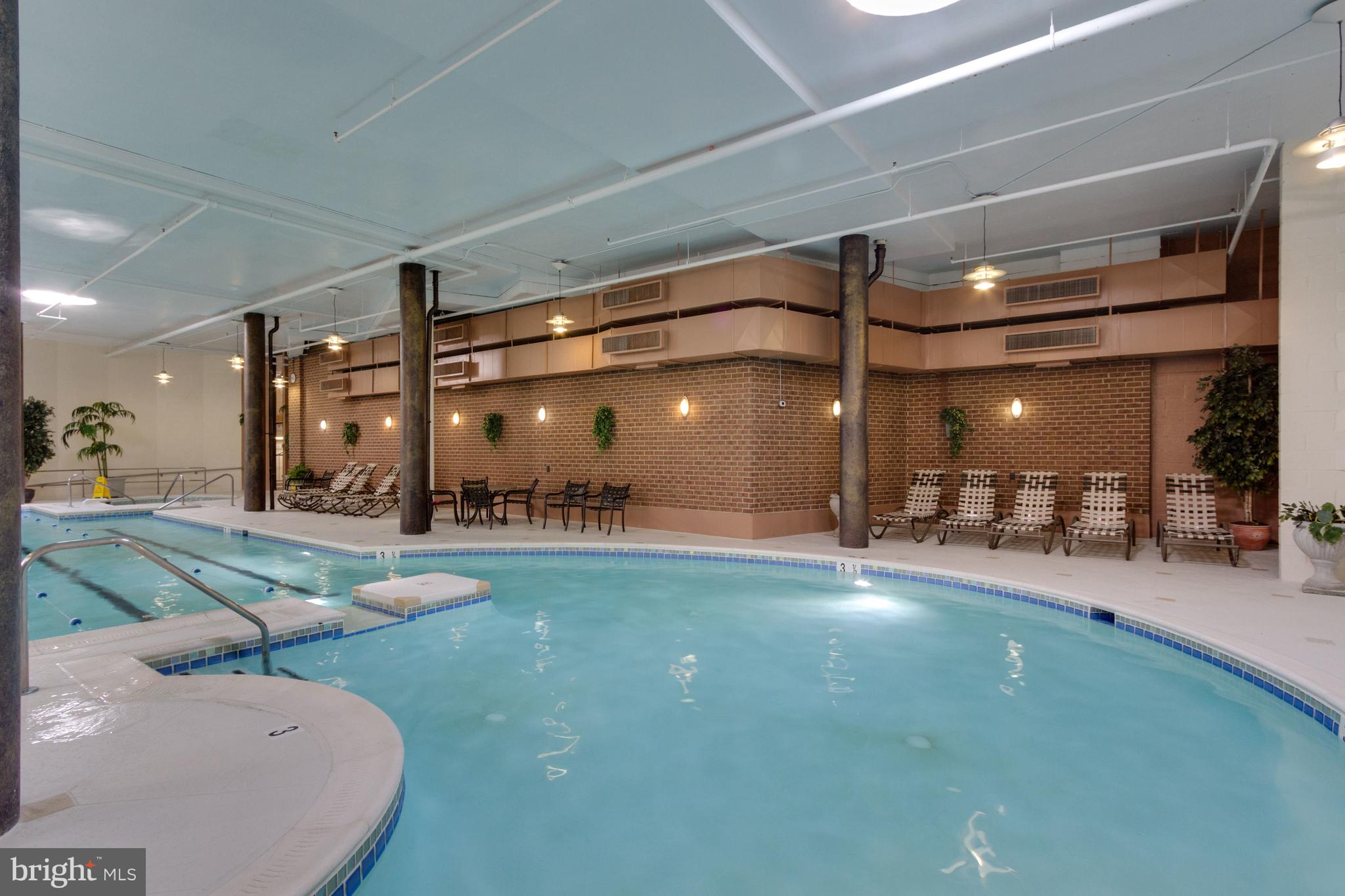 ROTONDA - Residential Lease