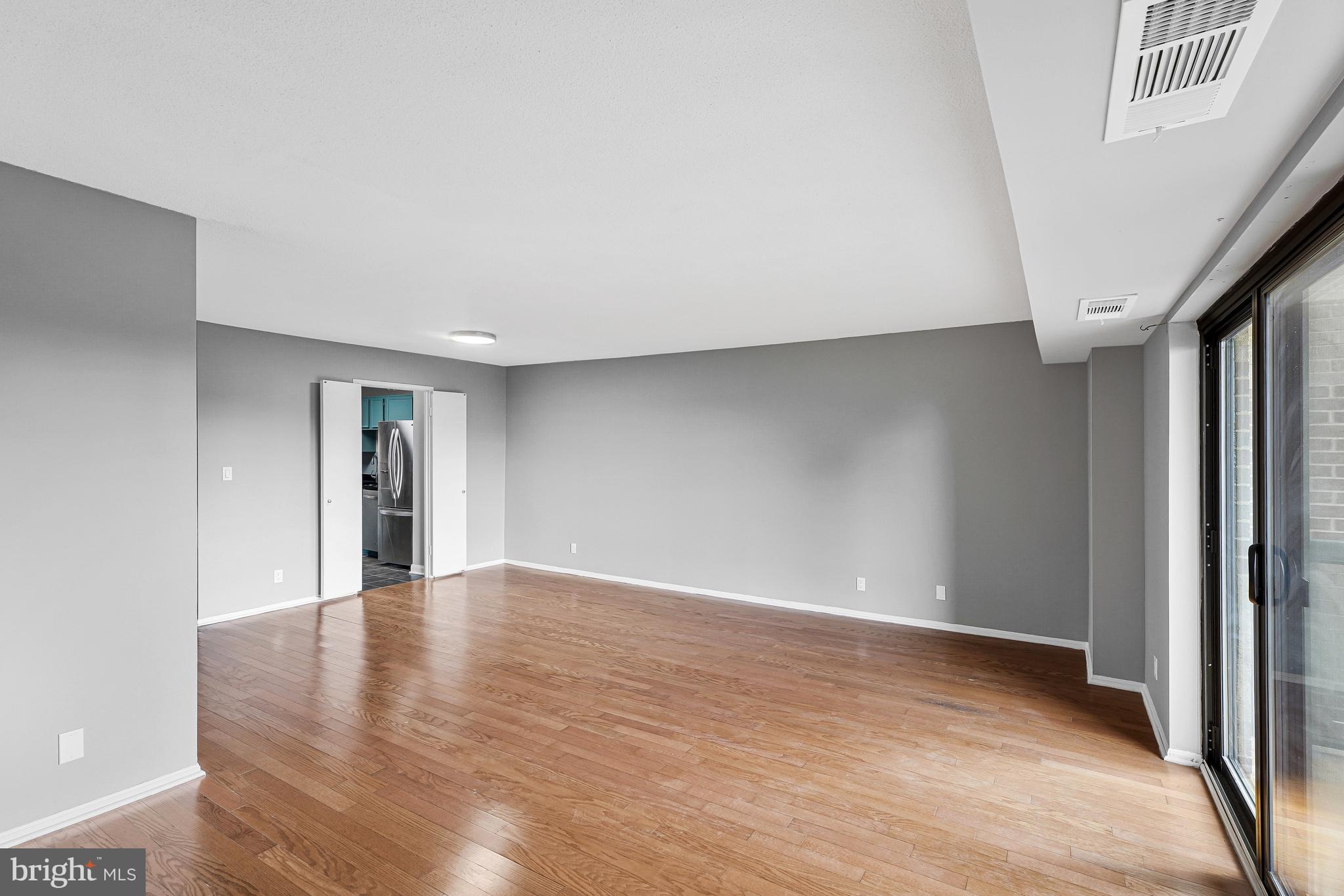 ROTONDA - Residential Lease