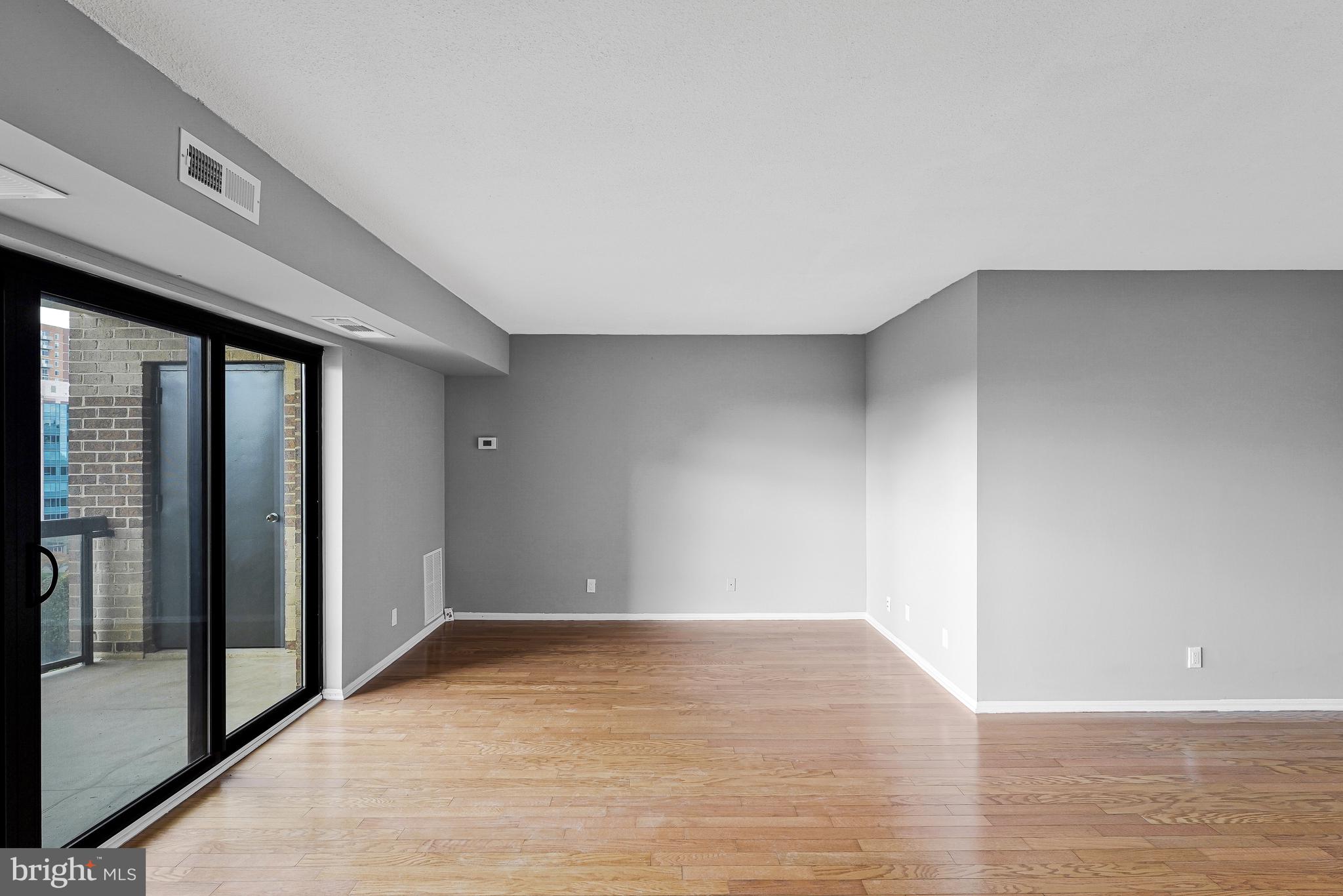 ROTONDA - Residential Lease