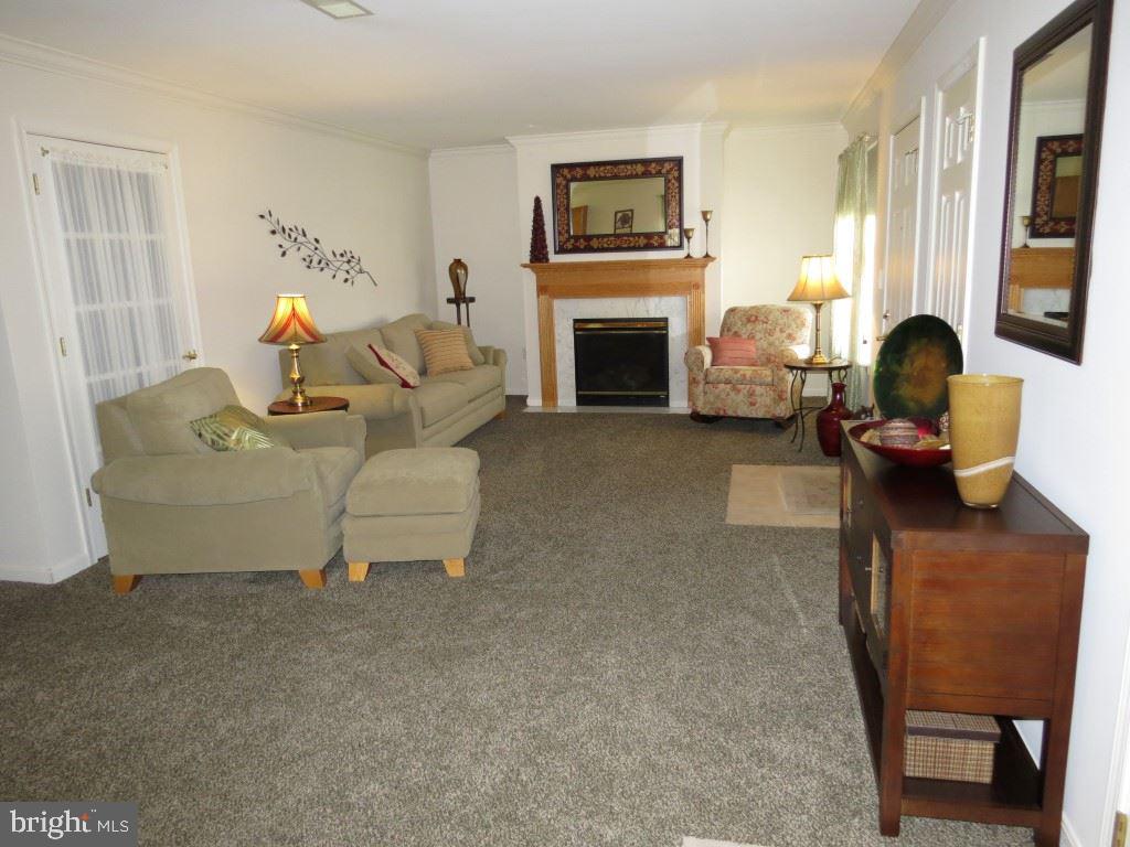 EQUINE MEADOWS - Residential