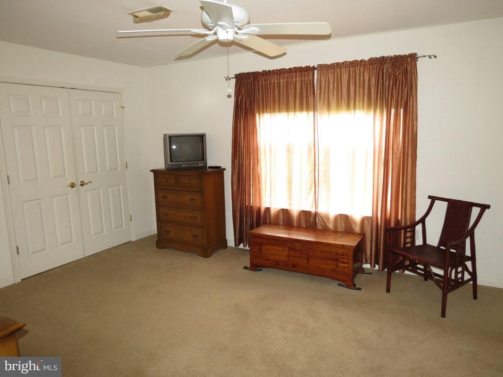 EQUINE MEADOWS - Residential
