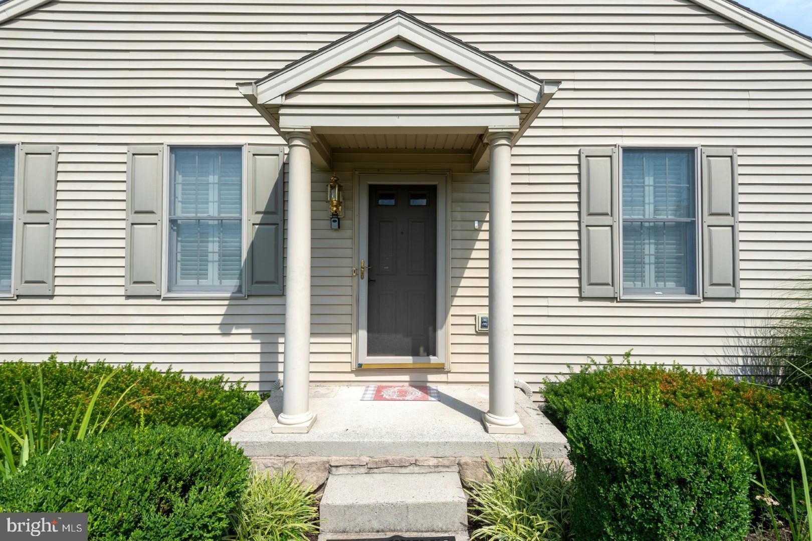1001 SAINT ANDREWS COURT