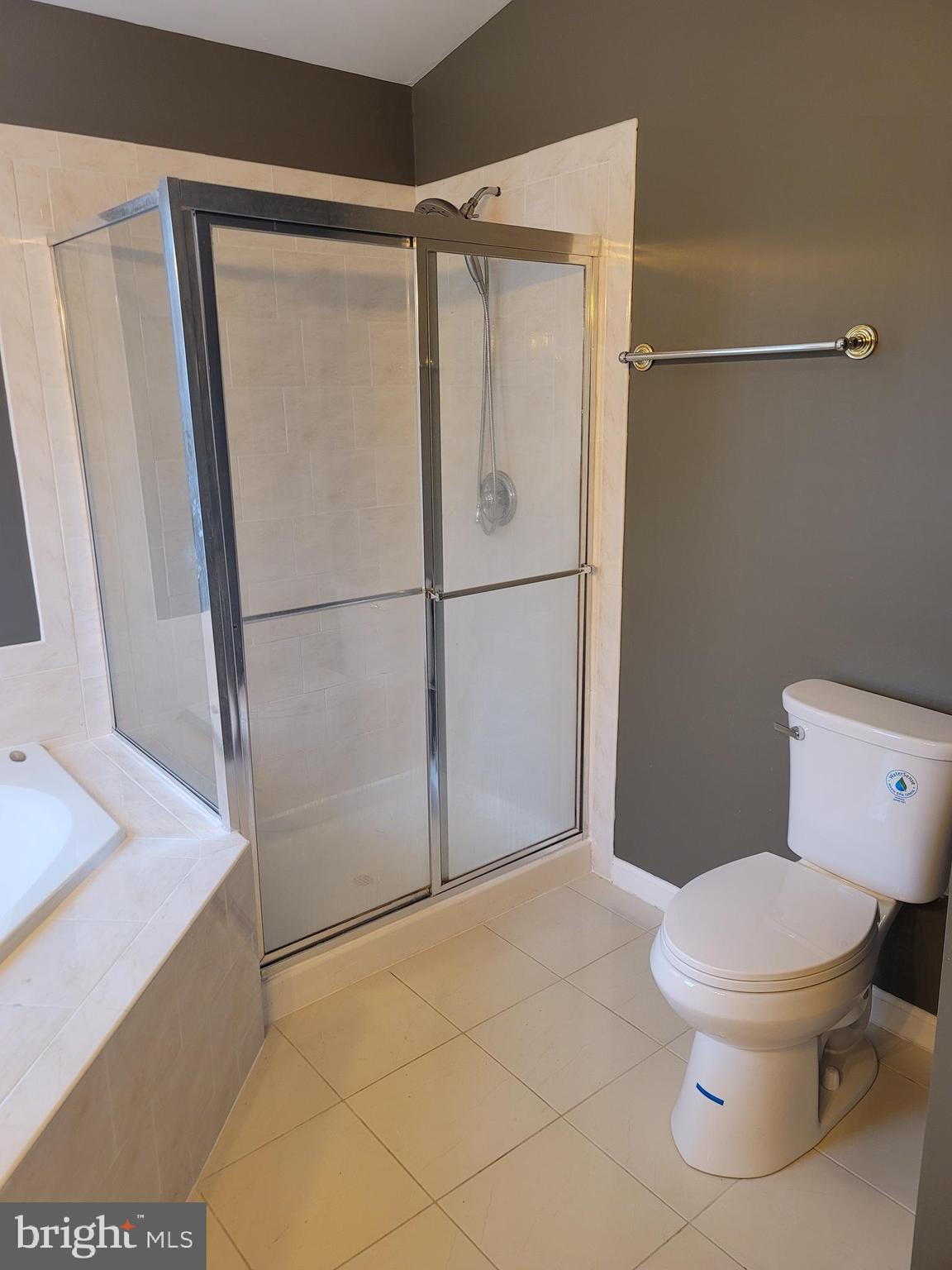 APPLE GROVE - Residential Lease