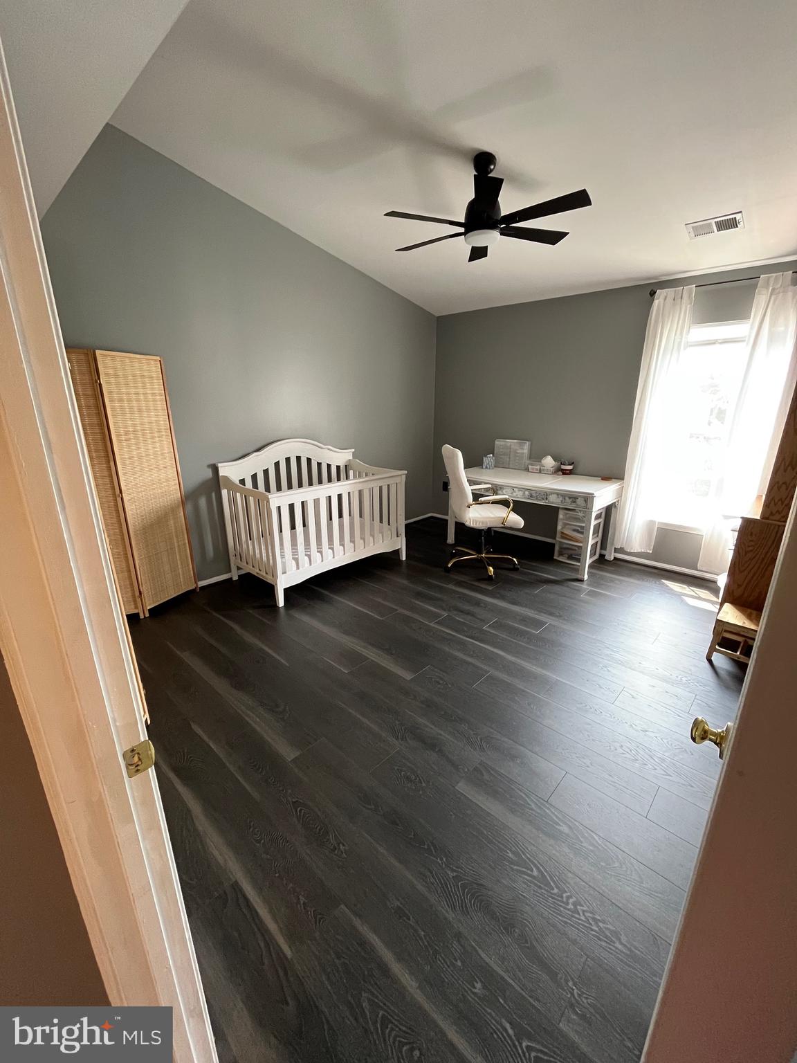 APPLE GROVE - Residential Lease