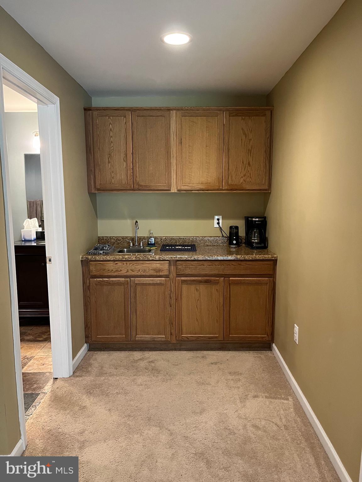 APPLE GROVE - Residential Lease