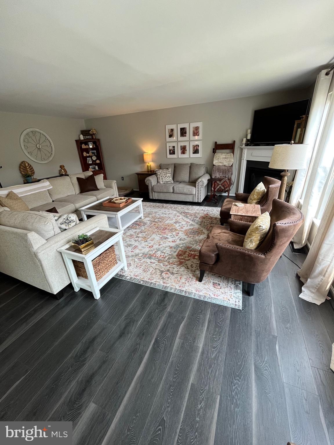 APPLE GROVE - Residential Lease