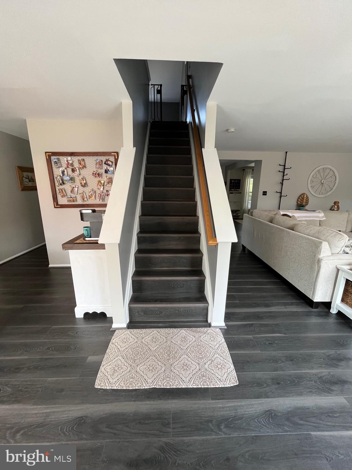 APPLE GROVE - Residential Lease