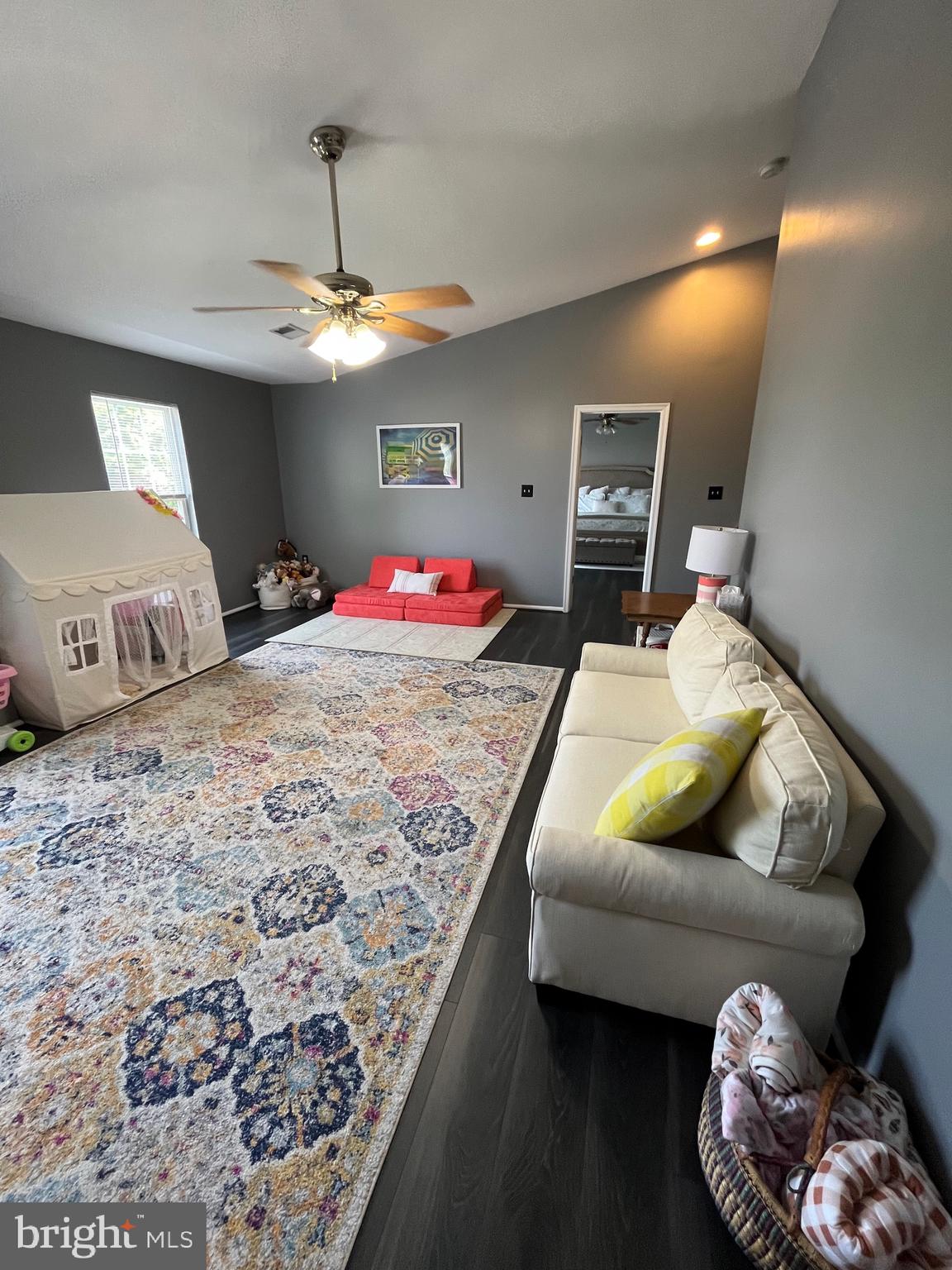 APPLE GROVE - Residential Lease