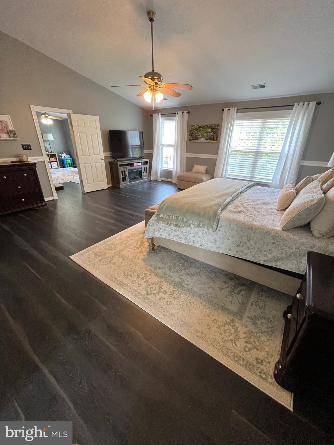 APPLE GROVE - Residential Lease