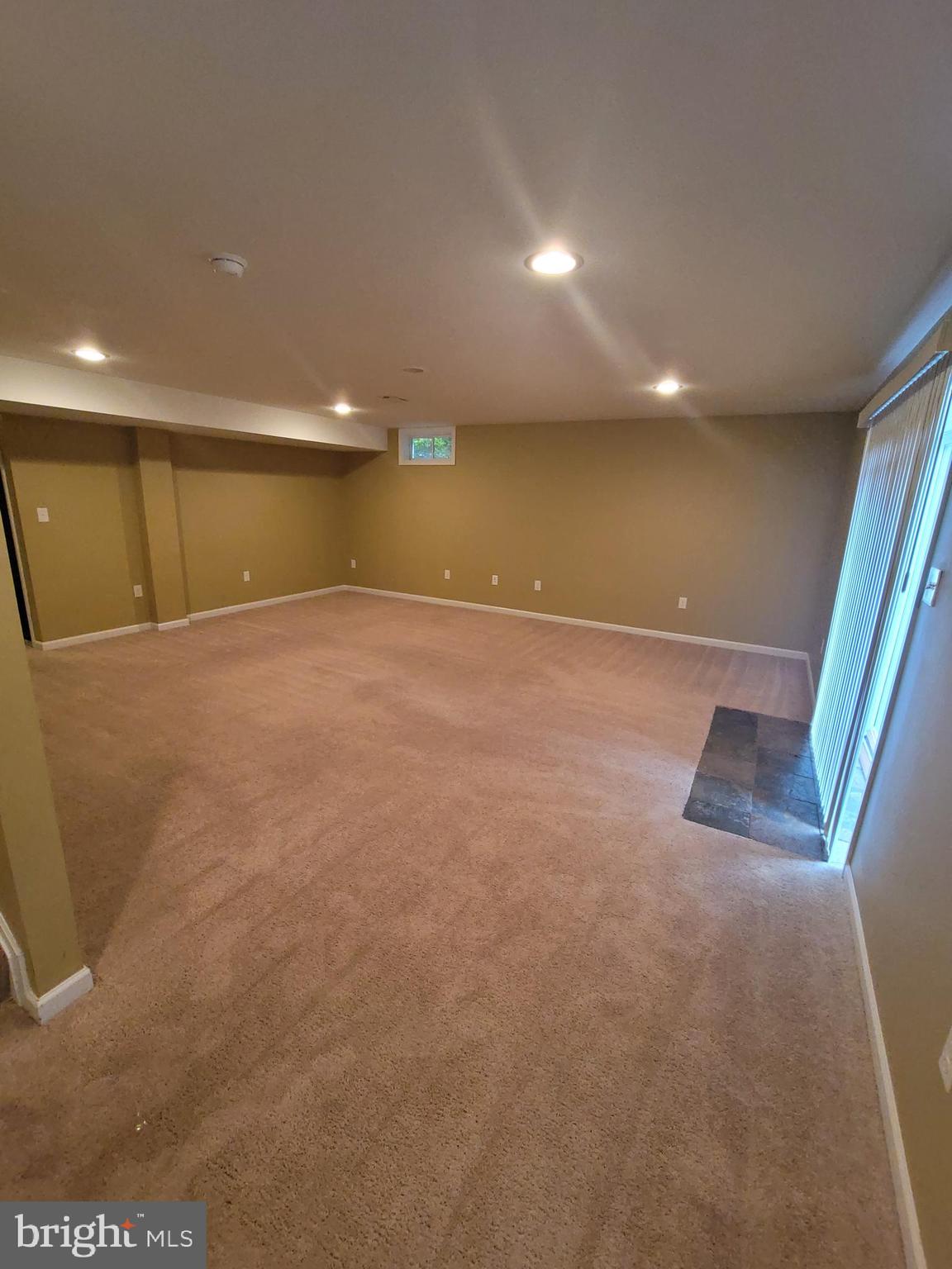 APPLE GROVE - Residential Lease