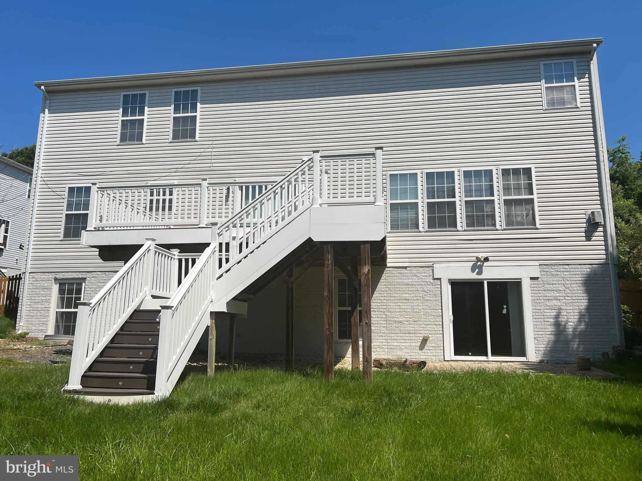 APPLE GROVE - Residential Lease