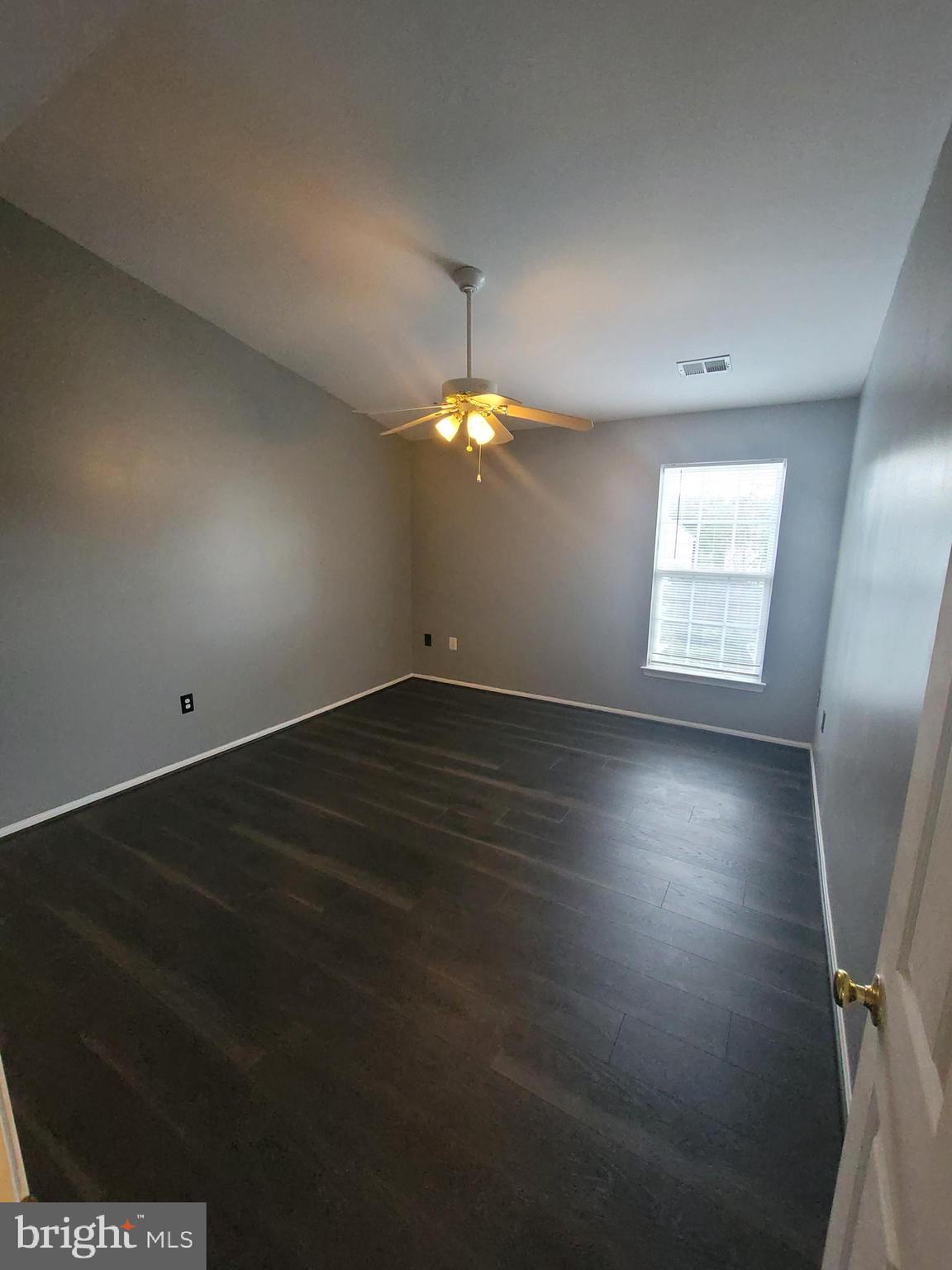 APPLE GROVE - Residential Lease