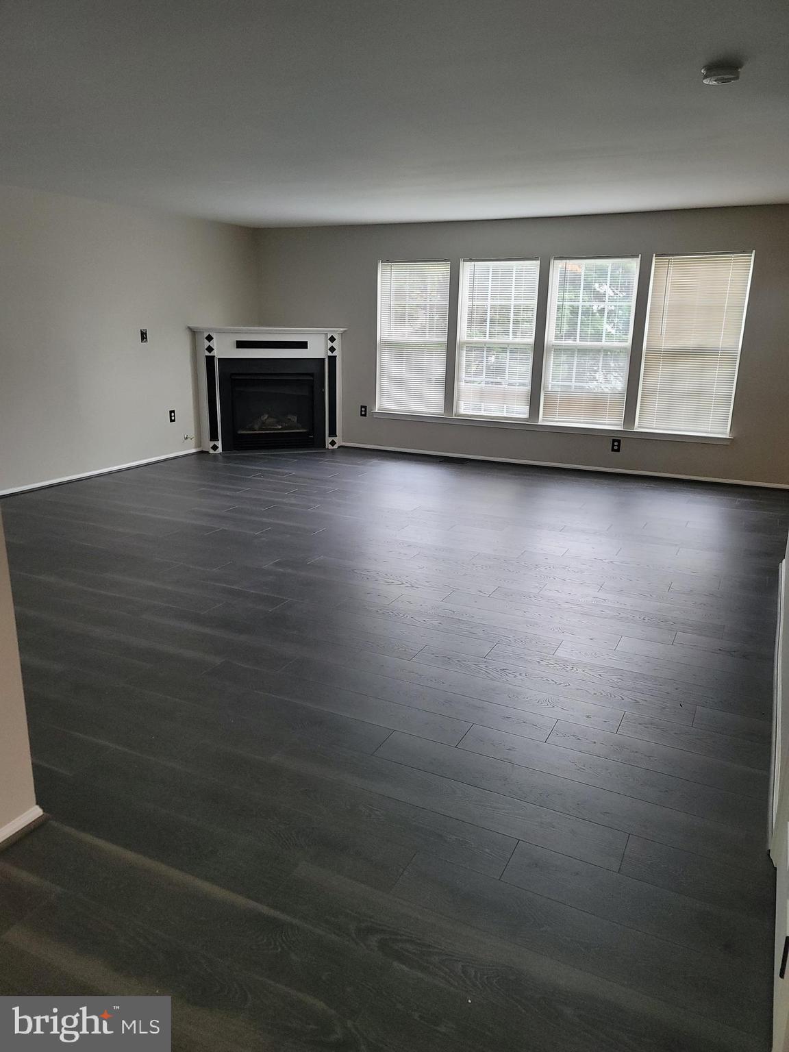 APPLE GROVE - Residential Lease