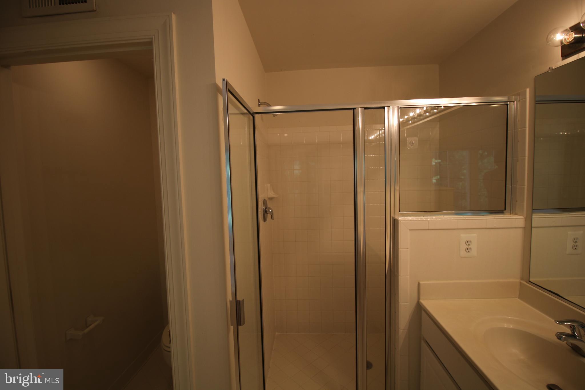 LORTON VALLEY NORTH - Residential Lease