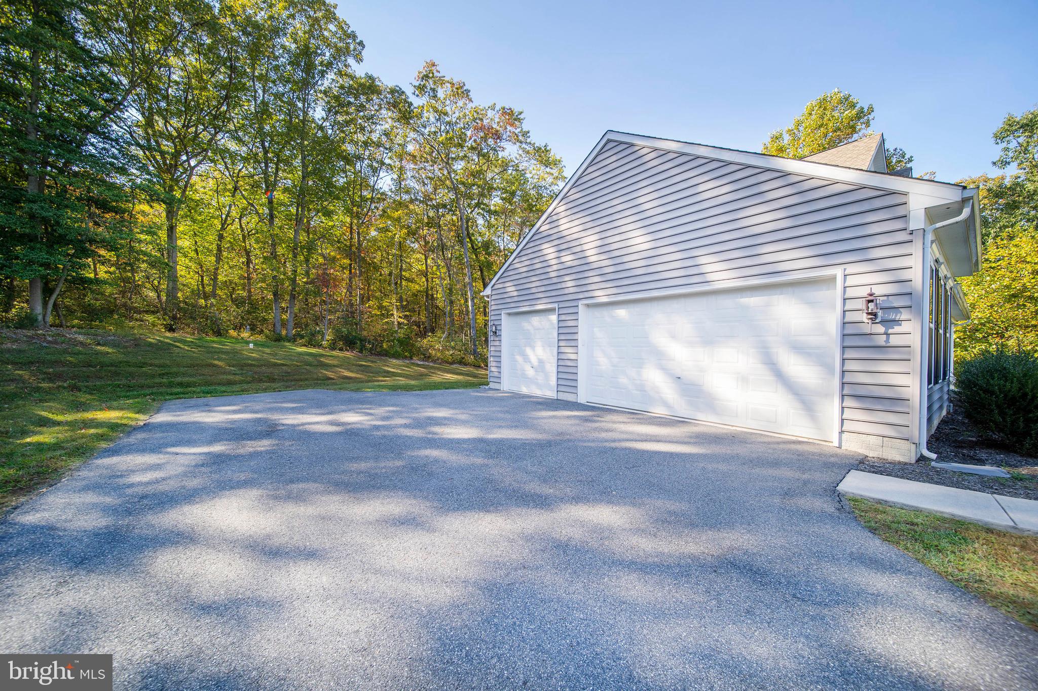 RHODES MOUNTAIN ESTATES - Residential