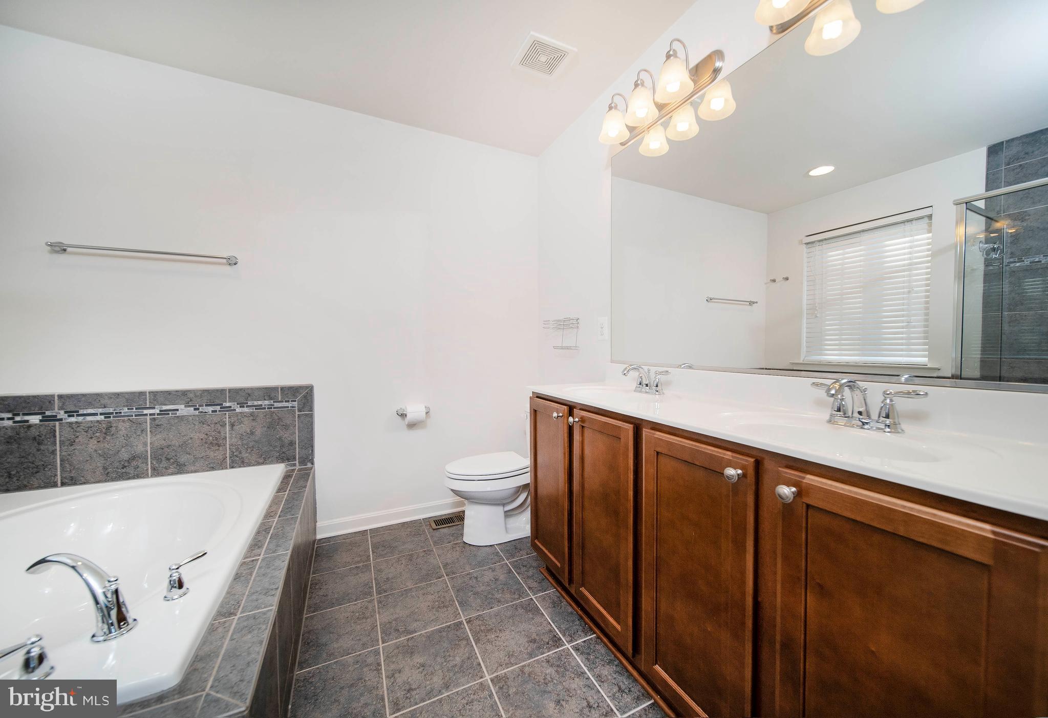 RHODES MOUNTAIN ESTATES - Residential