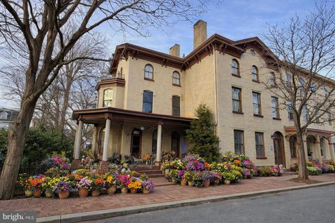 Photo of 26 York Street, LAMBERTVILLE, NJ 08530 (MLS # NJHT2004564)