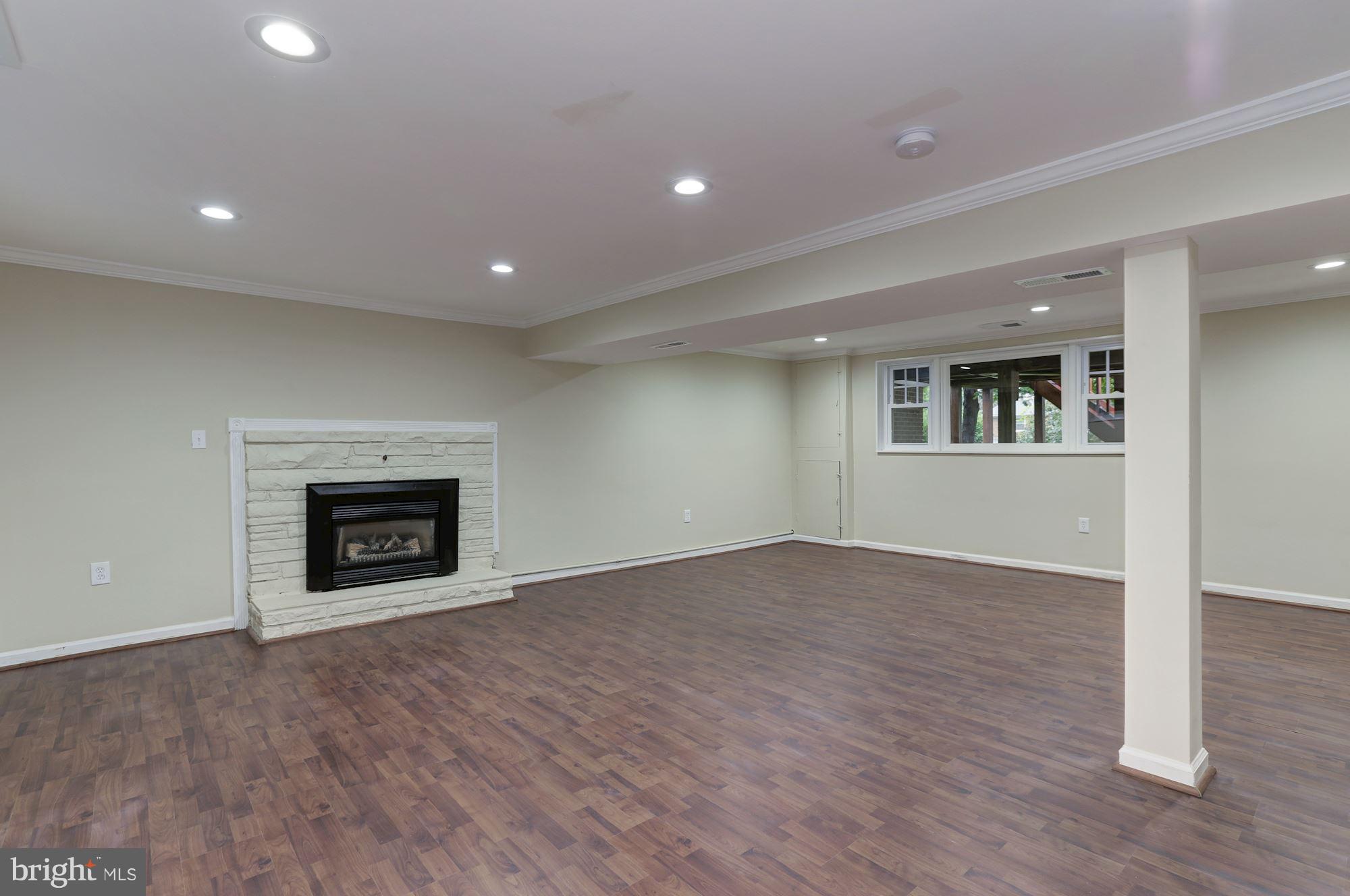 WOODBERRY FOREST - Residential