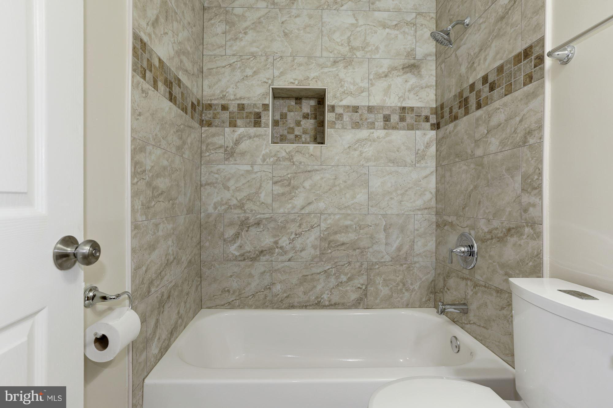 WOODBERRY FOREST - Residential