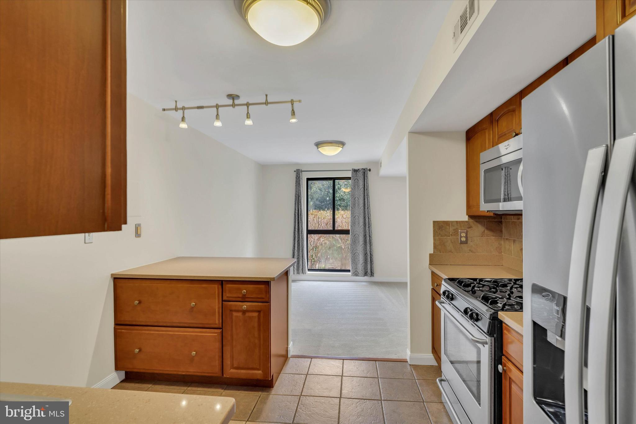 SOUTHGATE - Residential