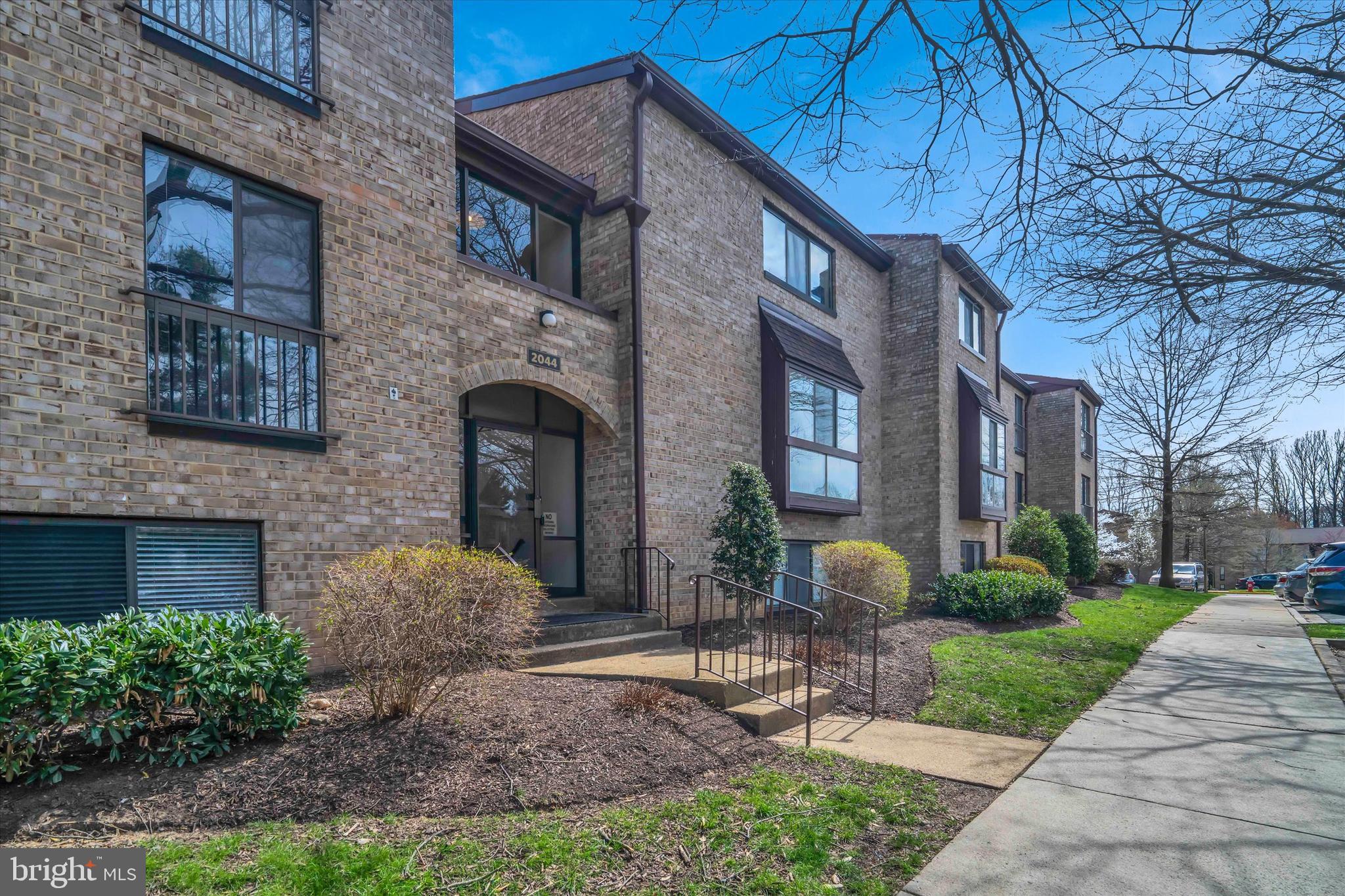 2044 ROYAL FERN COURT 1A