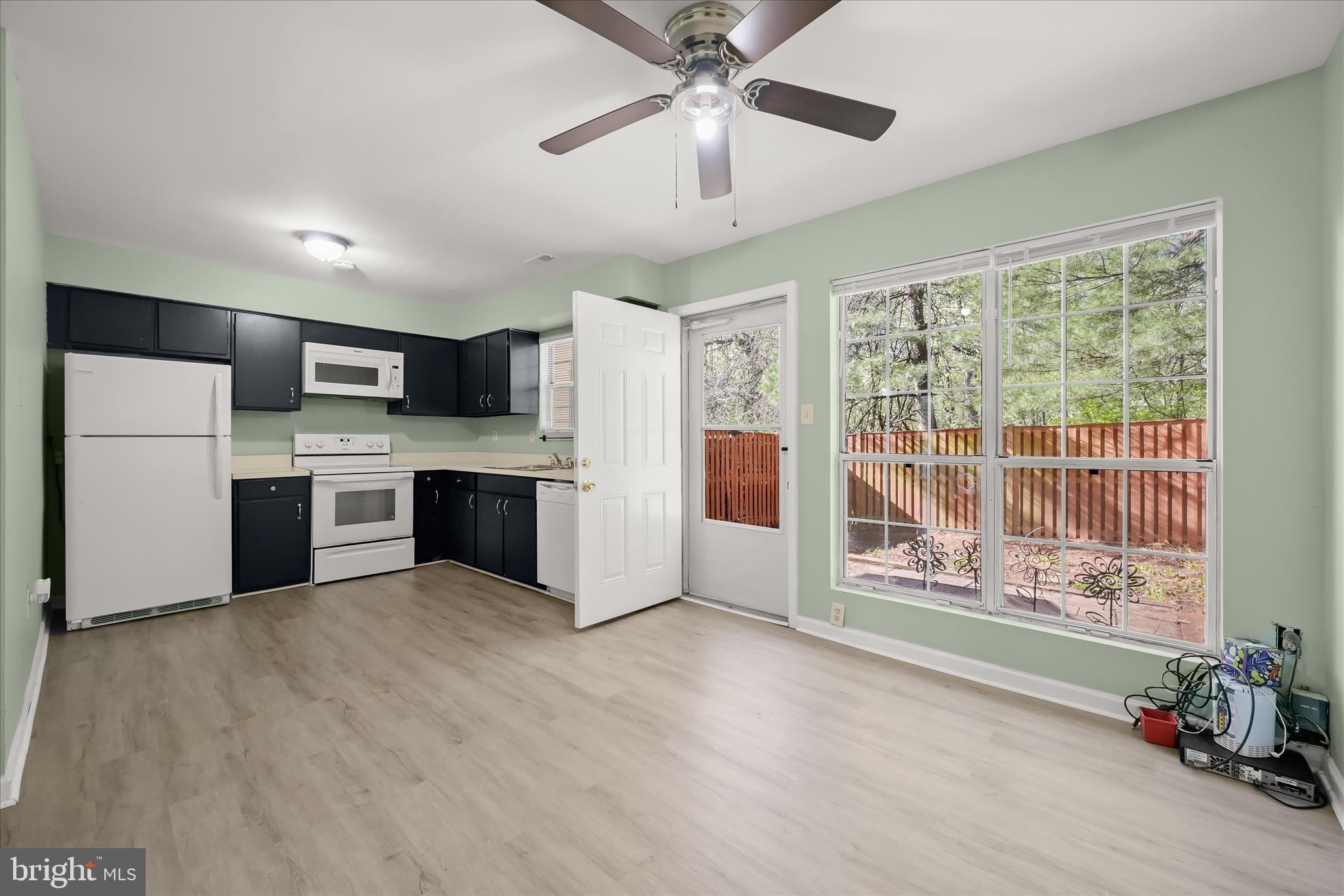 SENECA PARK - Residential