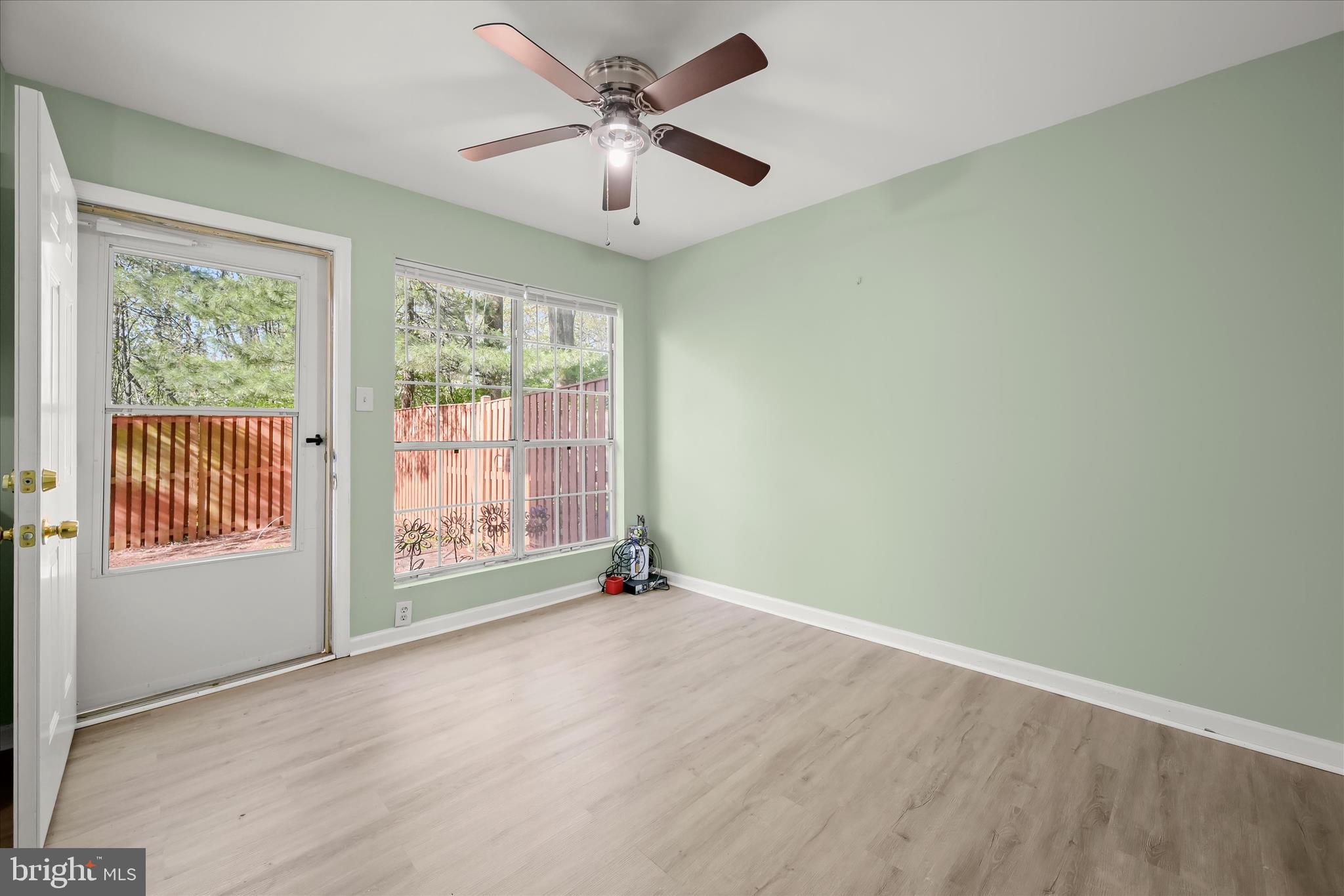 SENECA PARK - Residential