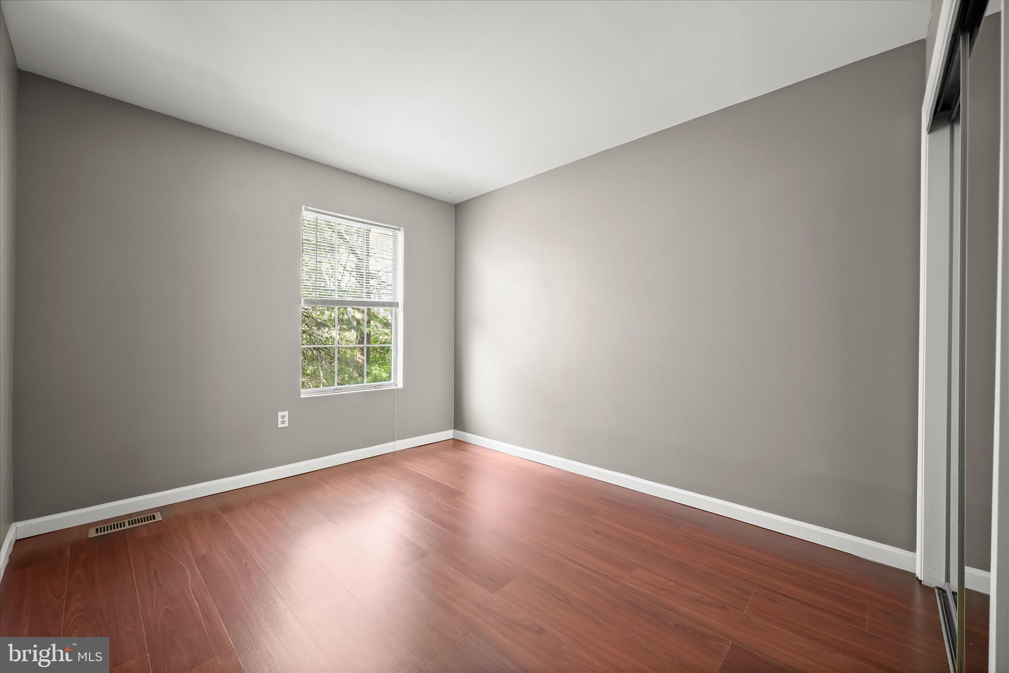 SENECA PARK - Residential