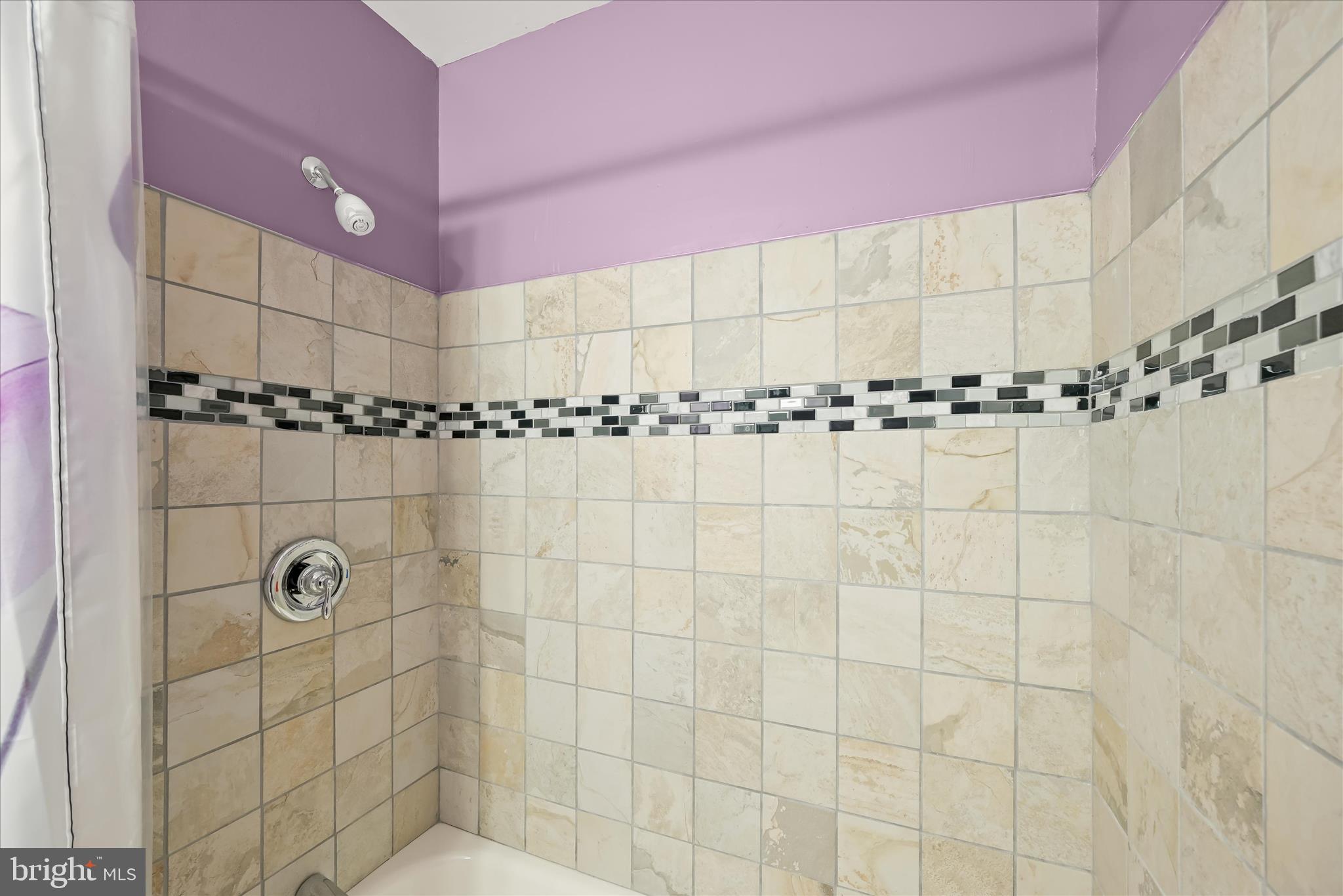 SENECA PARK - Residential