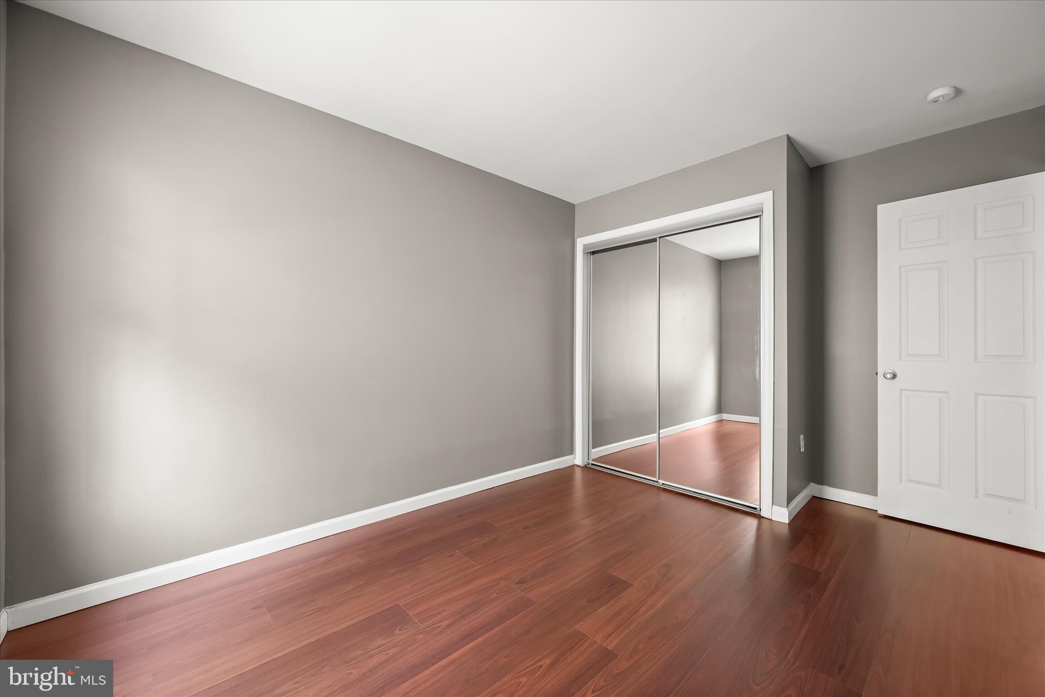 SENECA PARK - Residential