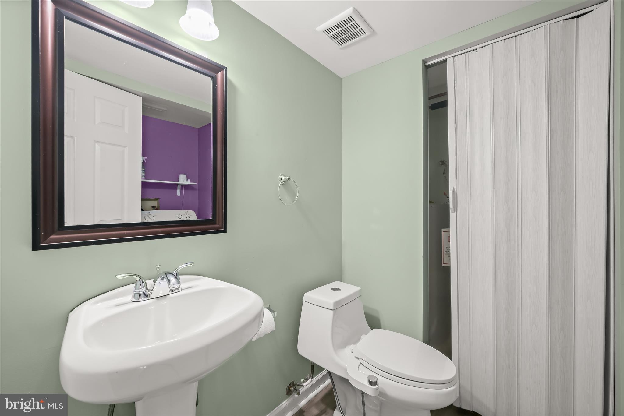 SENECA PARK - Residential