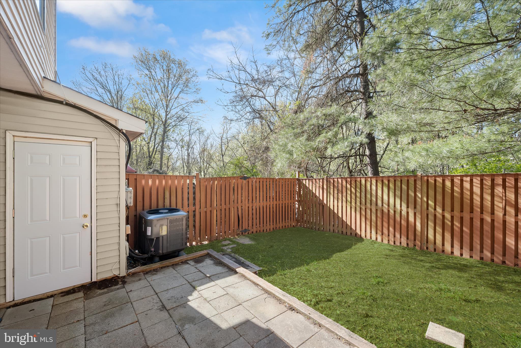 SENECA PARK - Residential