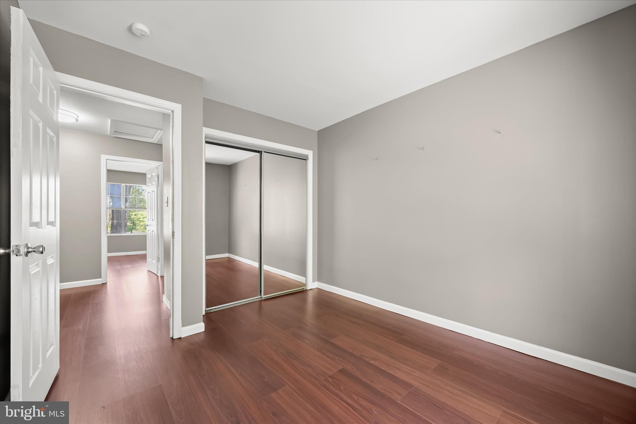 SENECA PARK - Residential