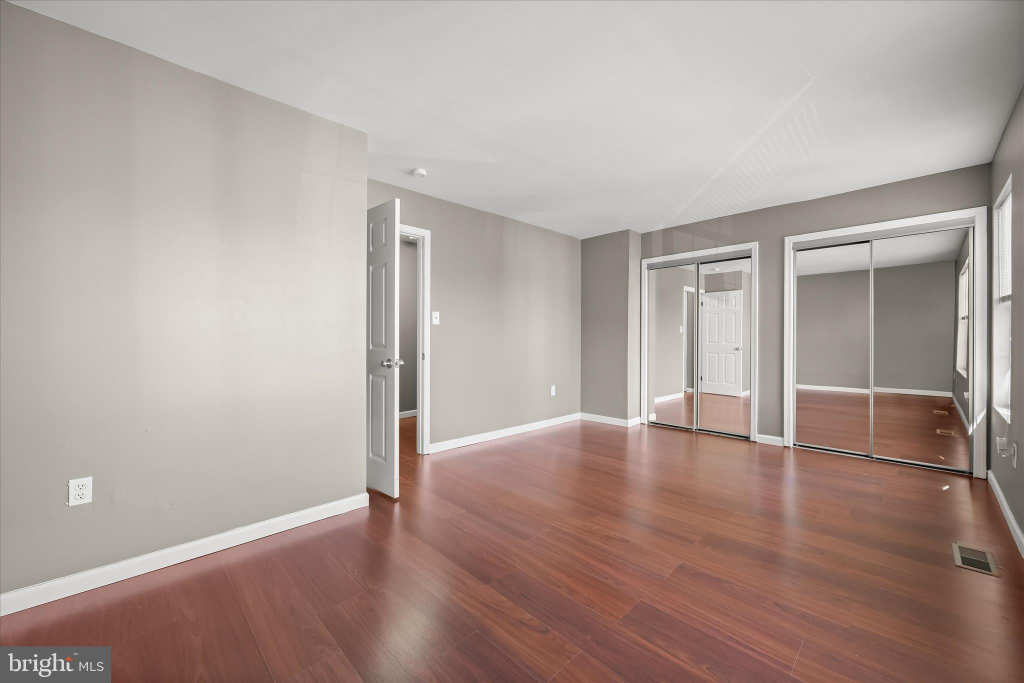 SENECA PARK - Residential