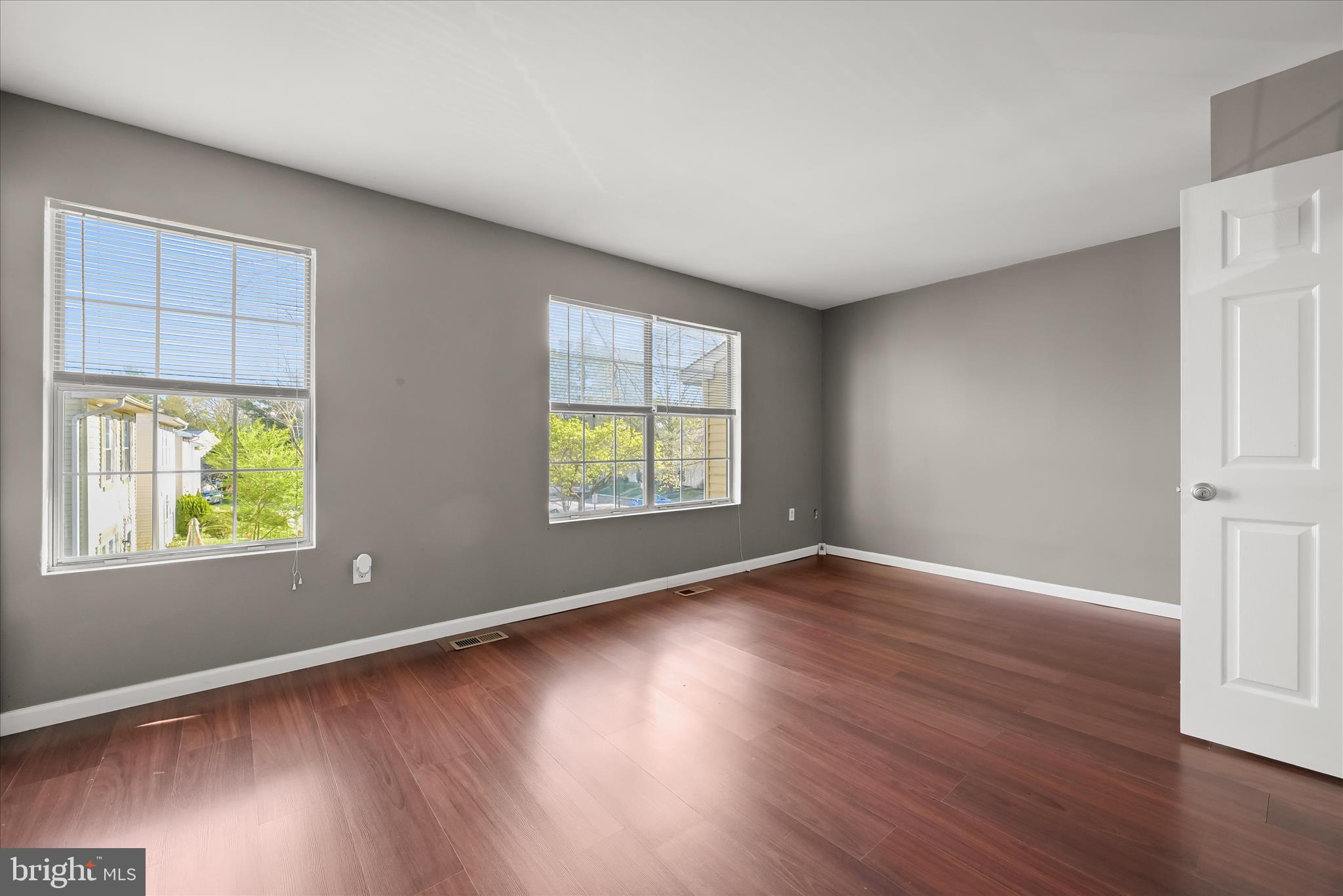 SENECA PARK - Residential