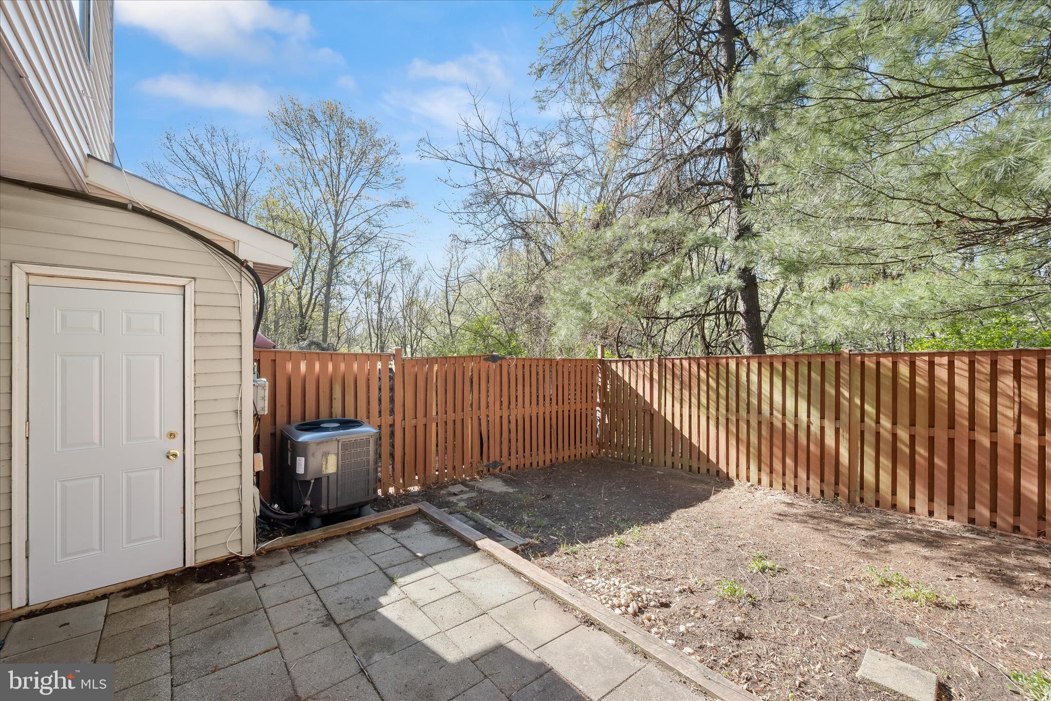 SENECA PARK - Residential